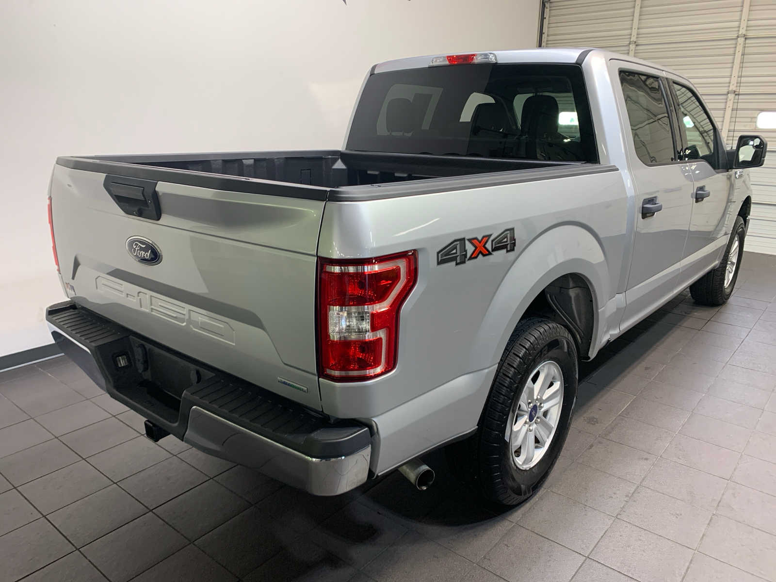 2019 Ford F-150 XLT photo 3