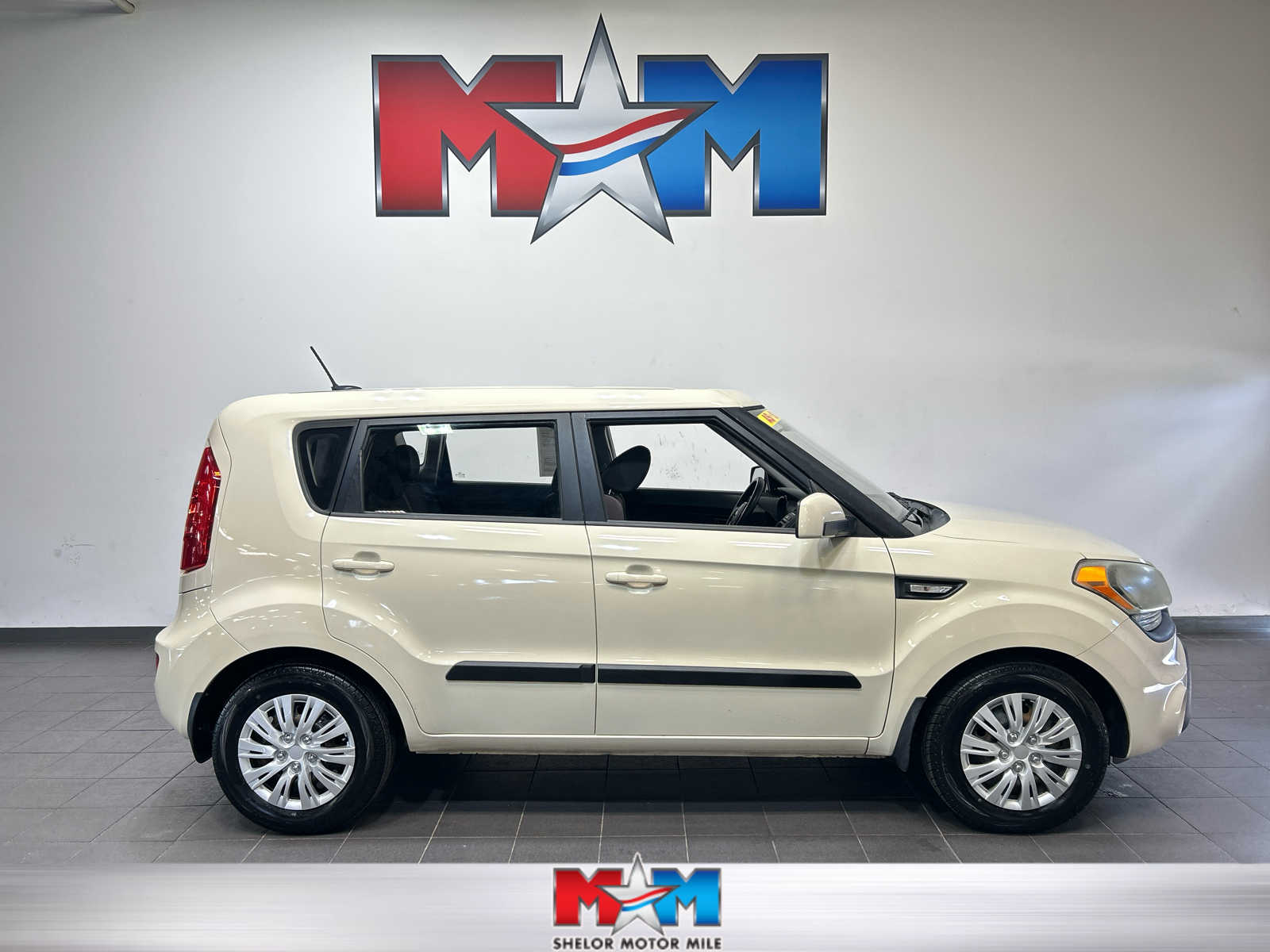 Used 2013 Kia Soul Base with VIN KNDJT2A51D7495808 for sale in Christiansburg, VA