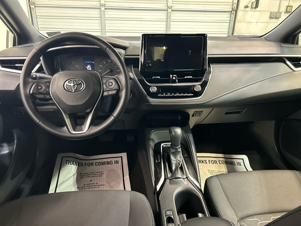 Used 2025 Toyota Corolla Hatchback SE Hatchback