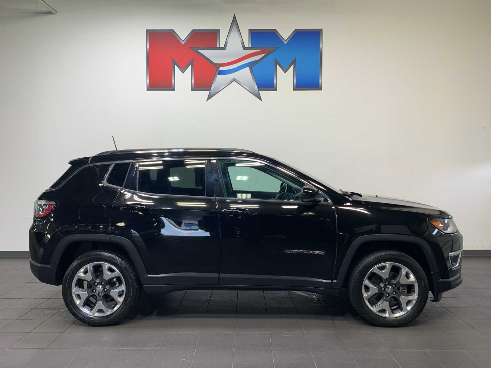 2018 Jeep Compass Limited photo 2