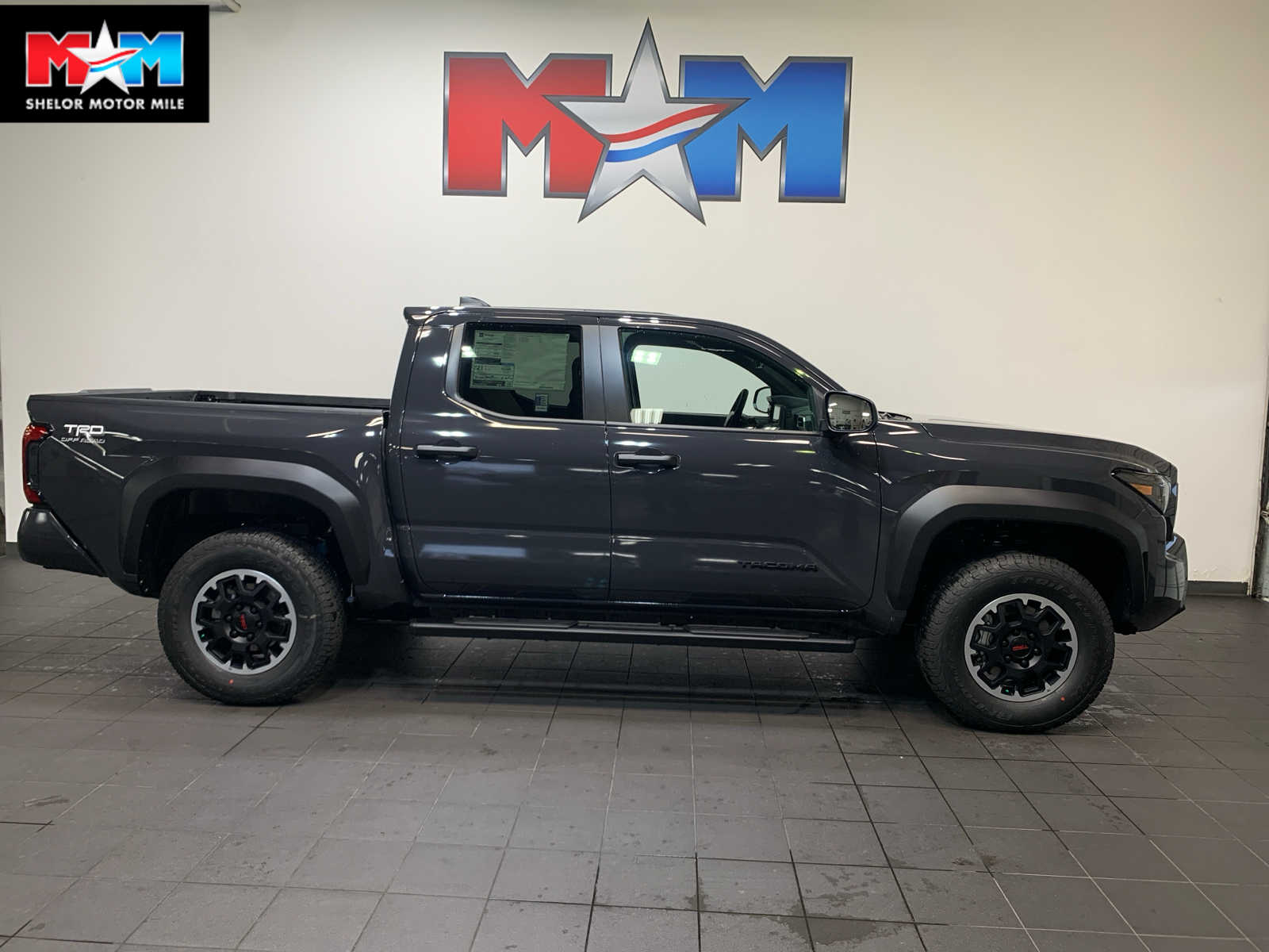 2025 Toyota Tacoma TRD Off Road's photo