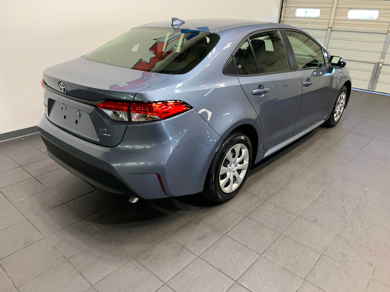 2025 Toyota Corolla Hybrid LE photo 3