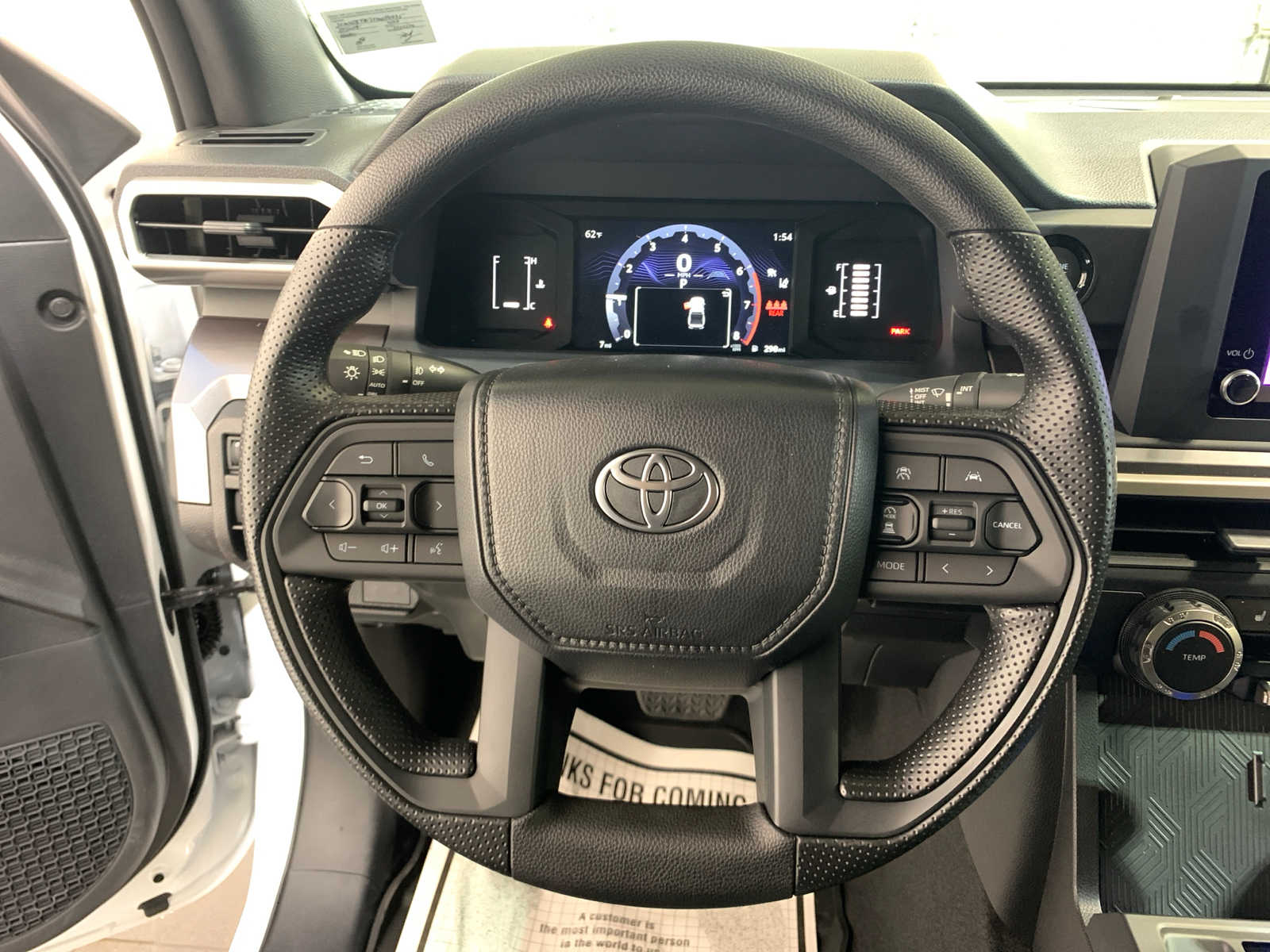 2026 Toyota Tacoma SR5 - Photo 8