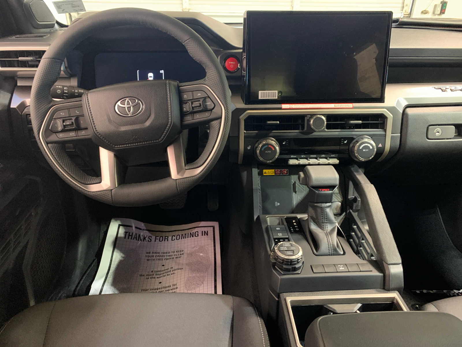 2025 Toyota Tacoma TRD Off-Road photo 4