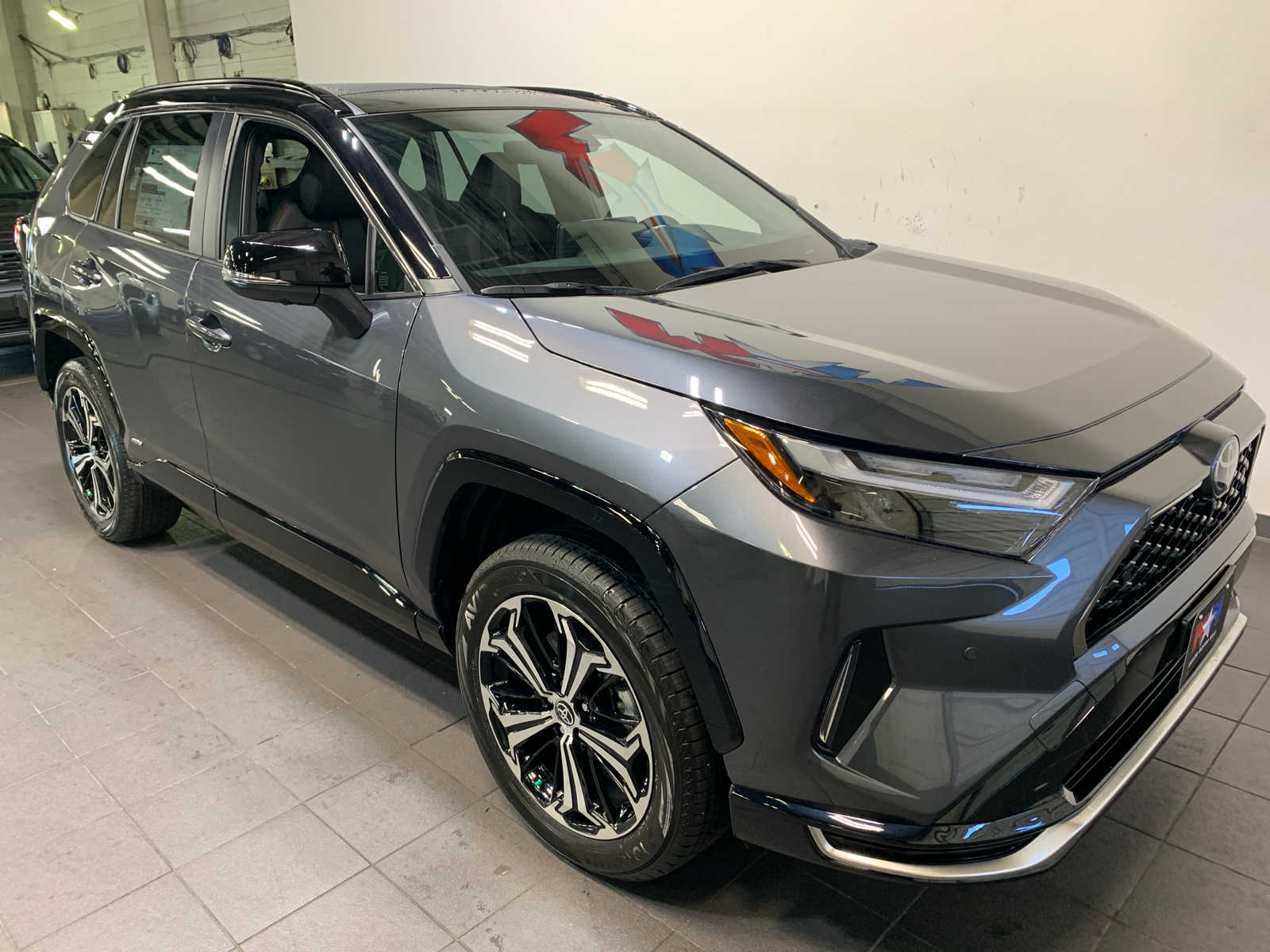 2025 Toyota RAV4 Prime XSE Premium photo 2