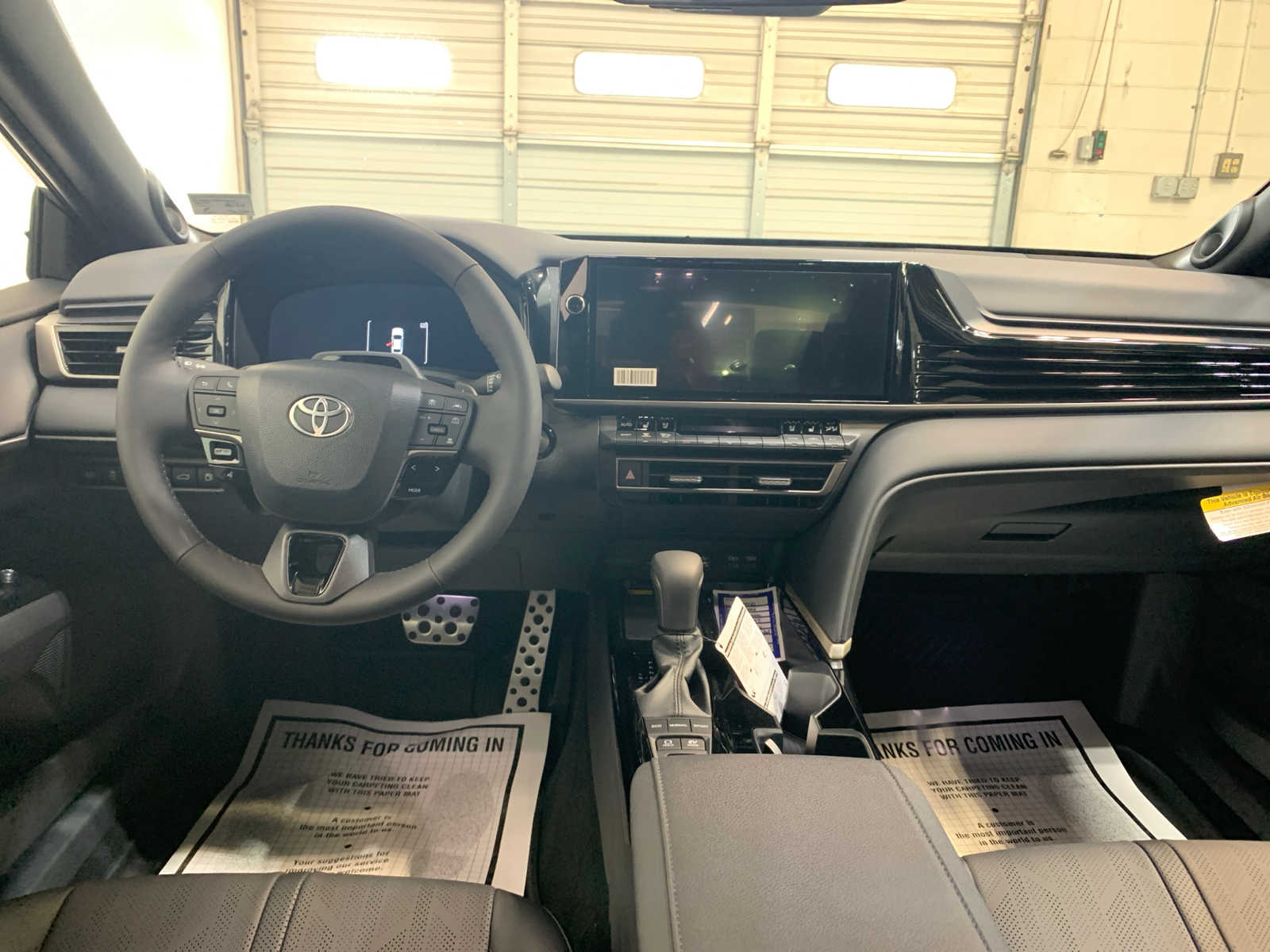 2025 Toyota Camry XSE photo 3