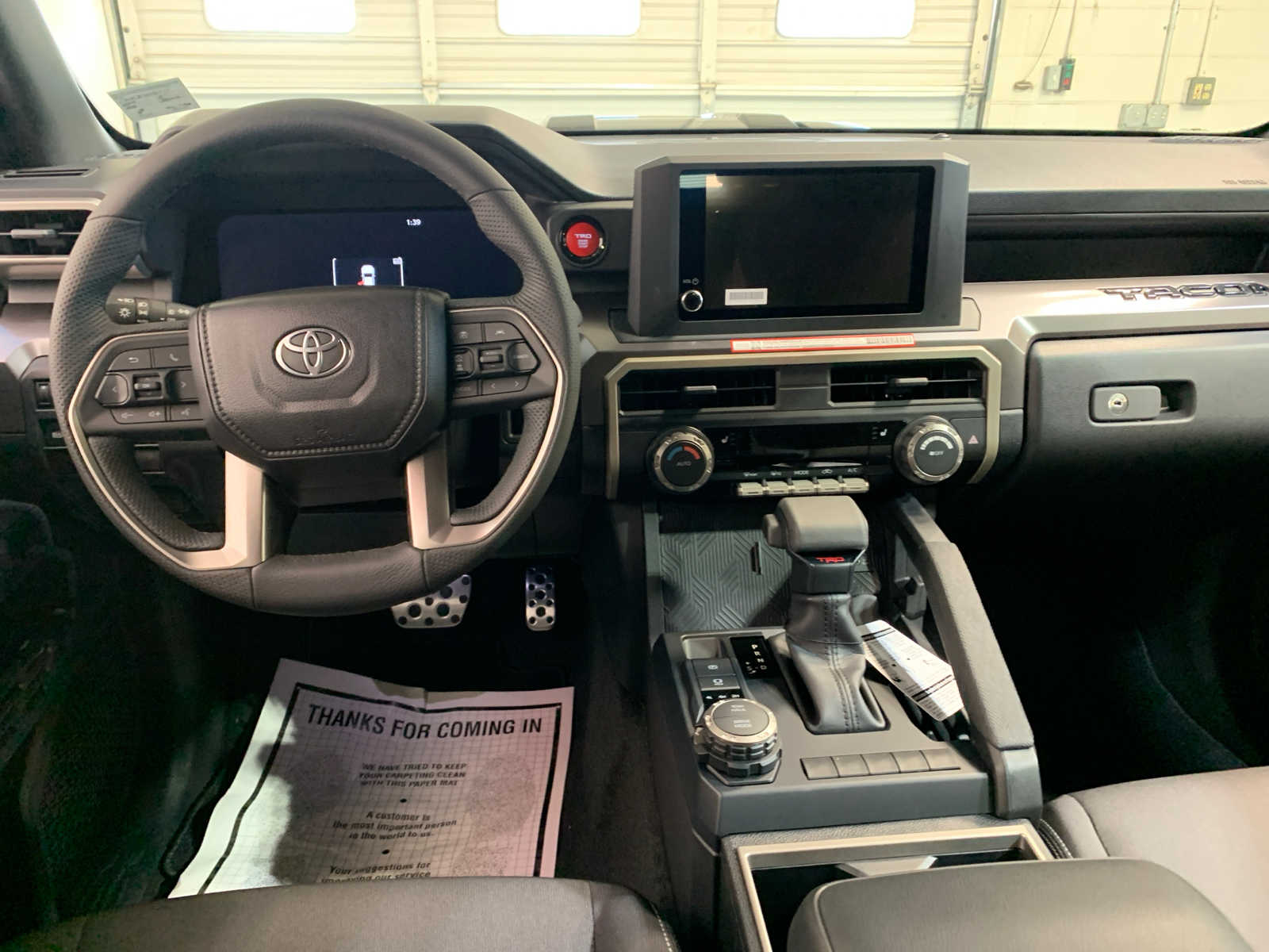 2025 Toyota Tacoma TRD Sport photo 4