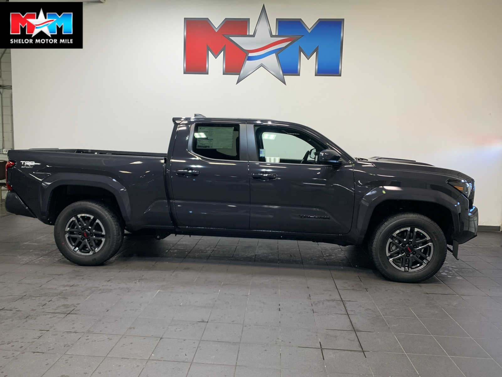 2026 Toyota Tacoma TRD Sport's photo