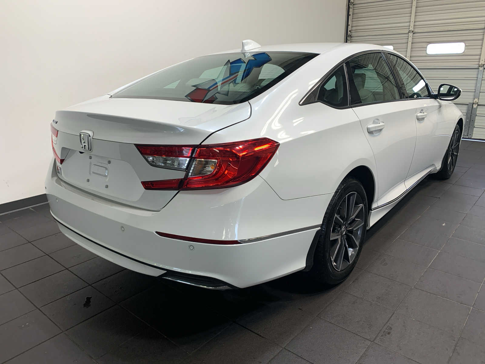 2021 Honda Accord EX-L 1.5T photo 3