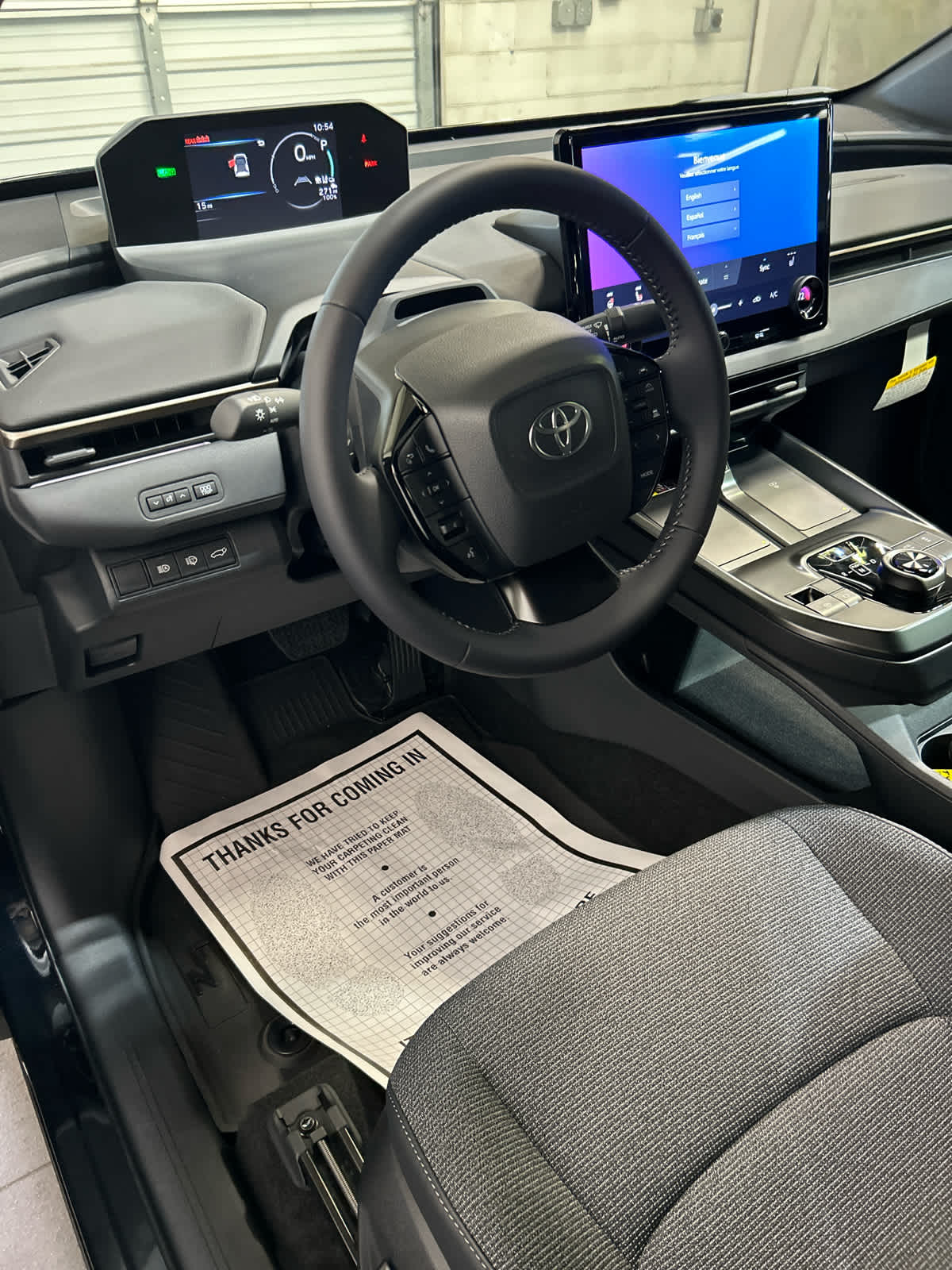 2026 Toyota bZ XLE - Photo 9