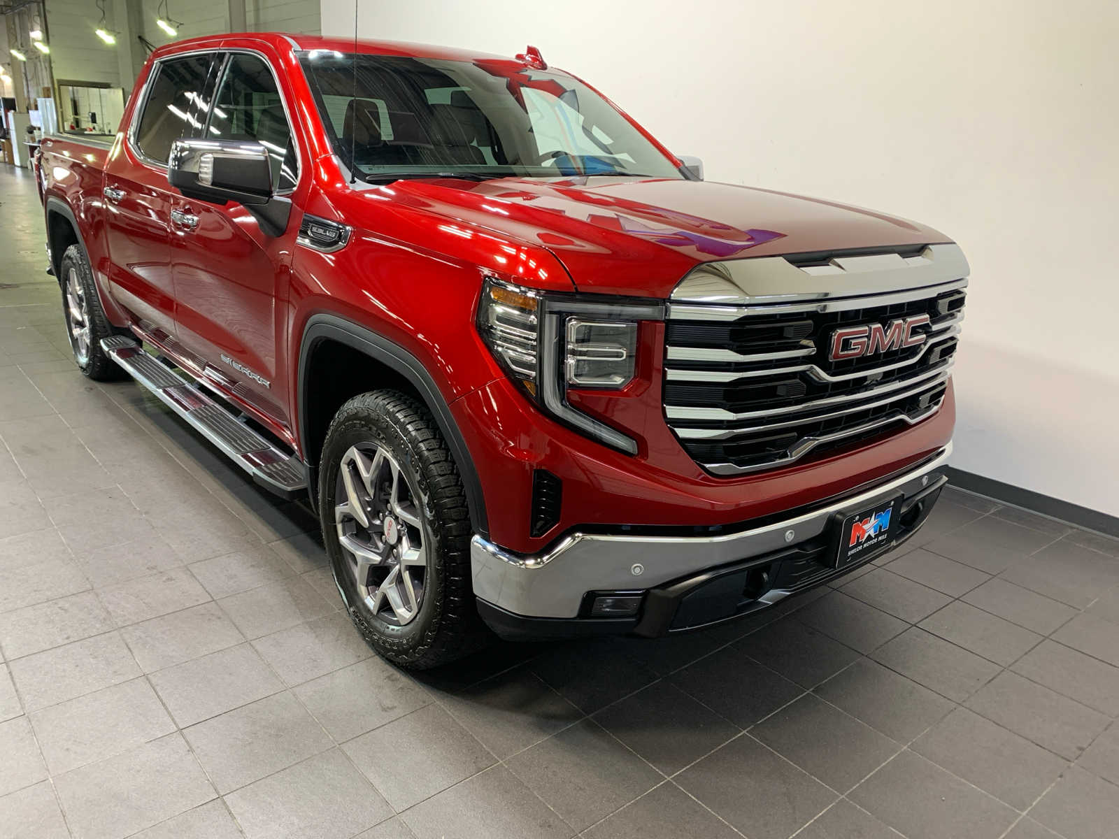 2025 Gmc Sierra 1500 SLT photo 4