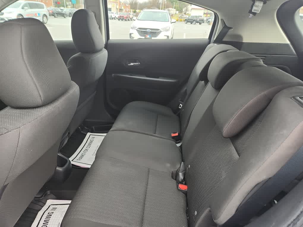 2018 Honda HR-V LX photo 4