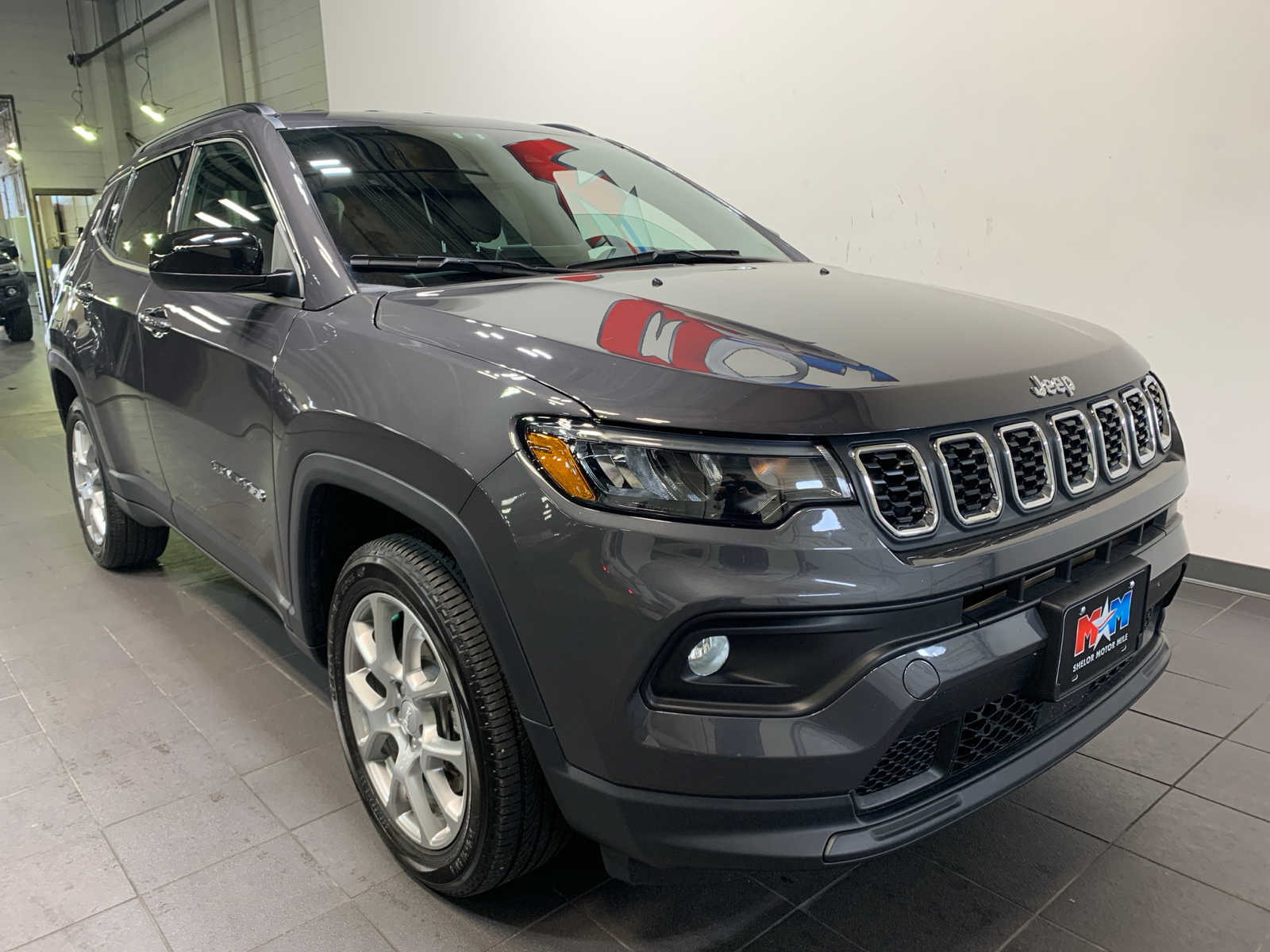2024 Jeep Compass Latitude Lux photo 2