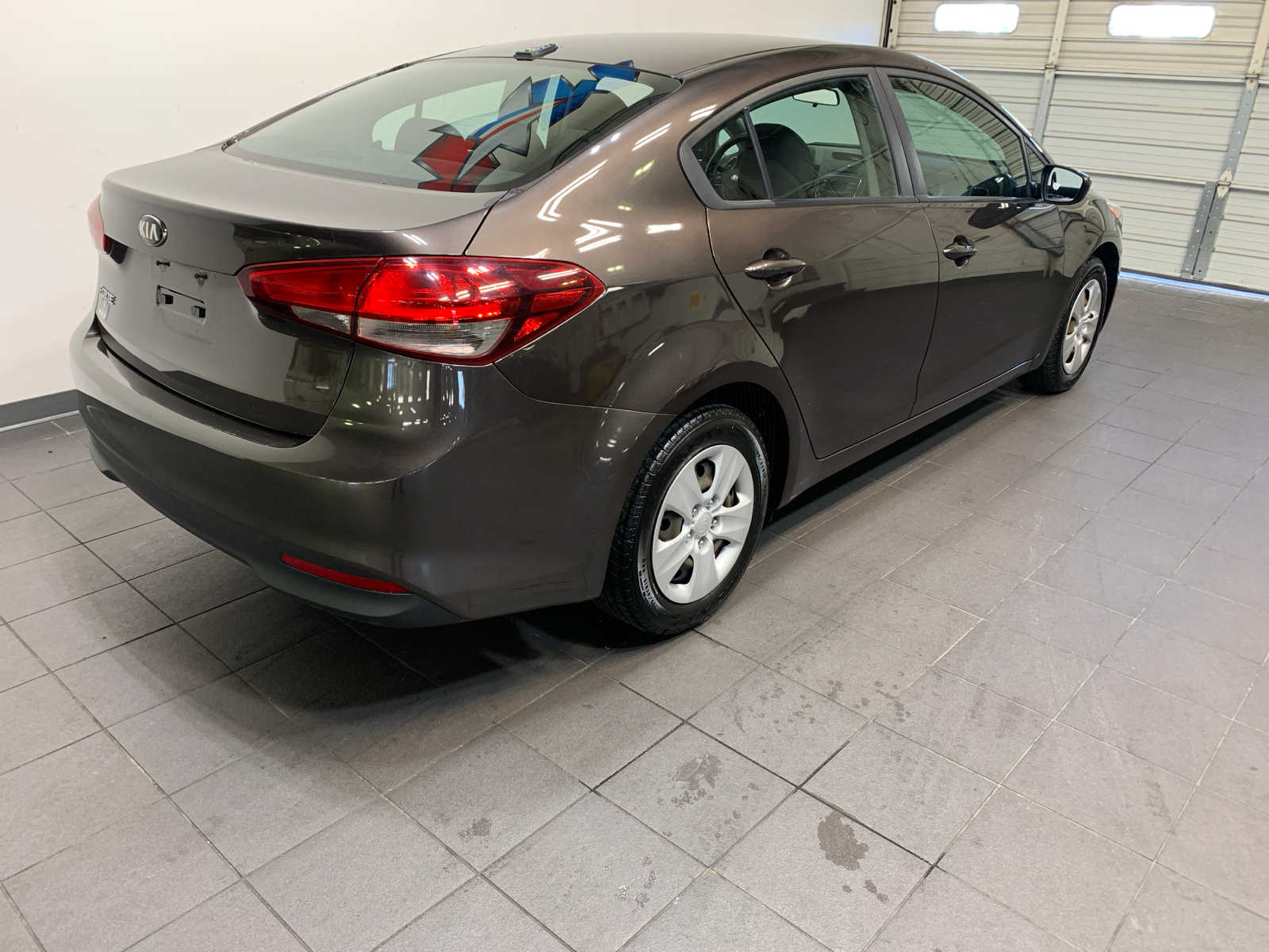 2018 Kia Forte LX Base photo 3
