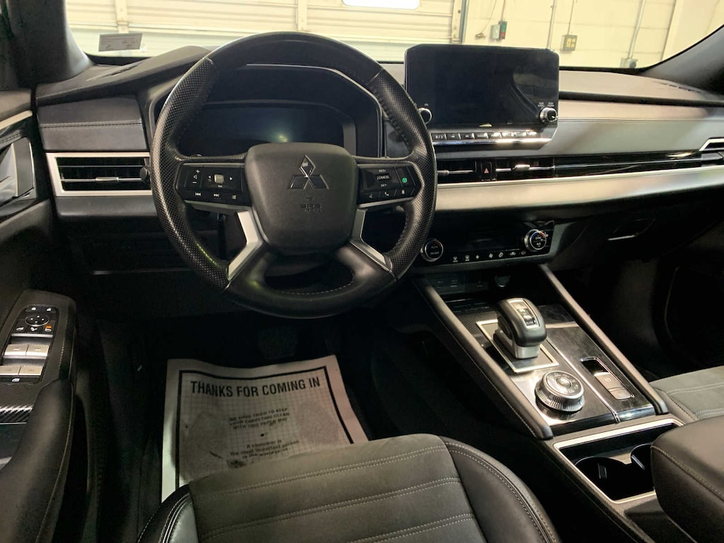 Used 2024 Mitsubishi Outlander SE Black Edition SUV