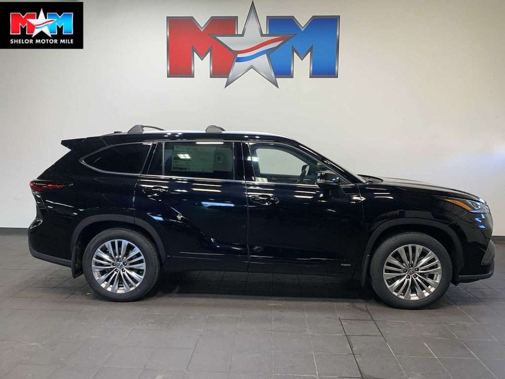 New 2026 Toyota Highlander Hybrid Platinum SUV