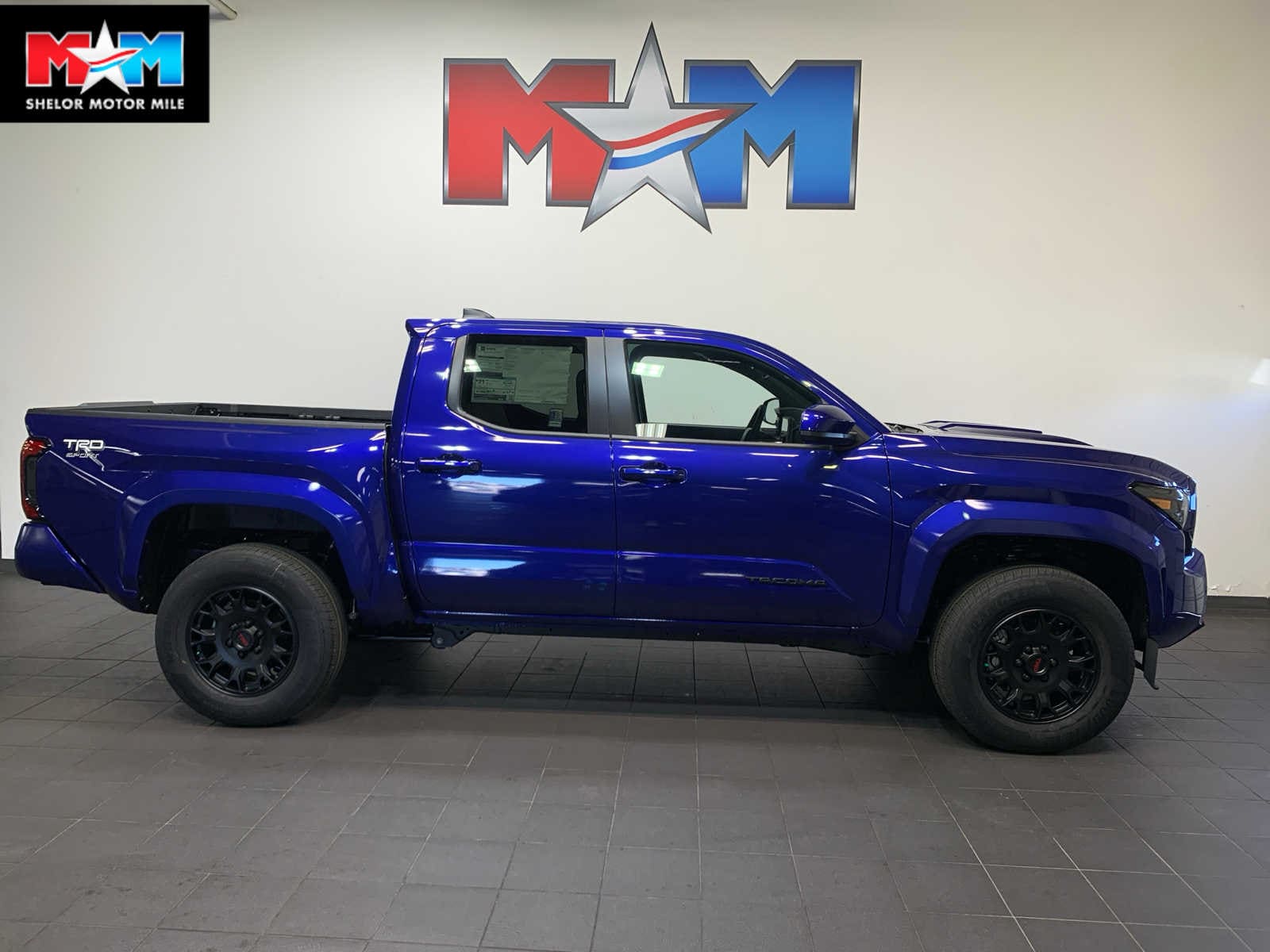 2025 Toyota Tacoma TRD Sport's photo