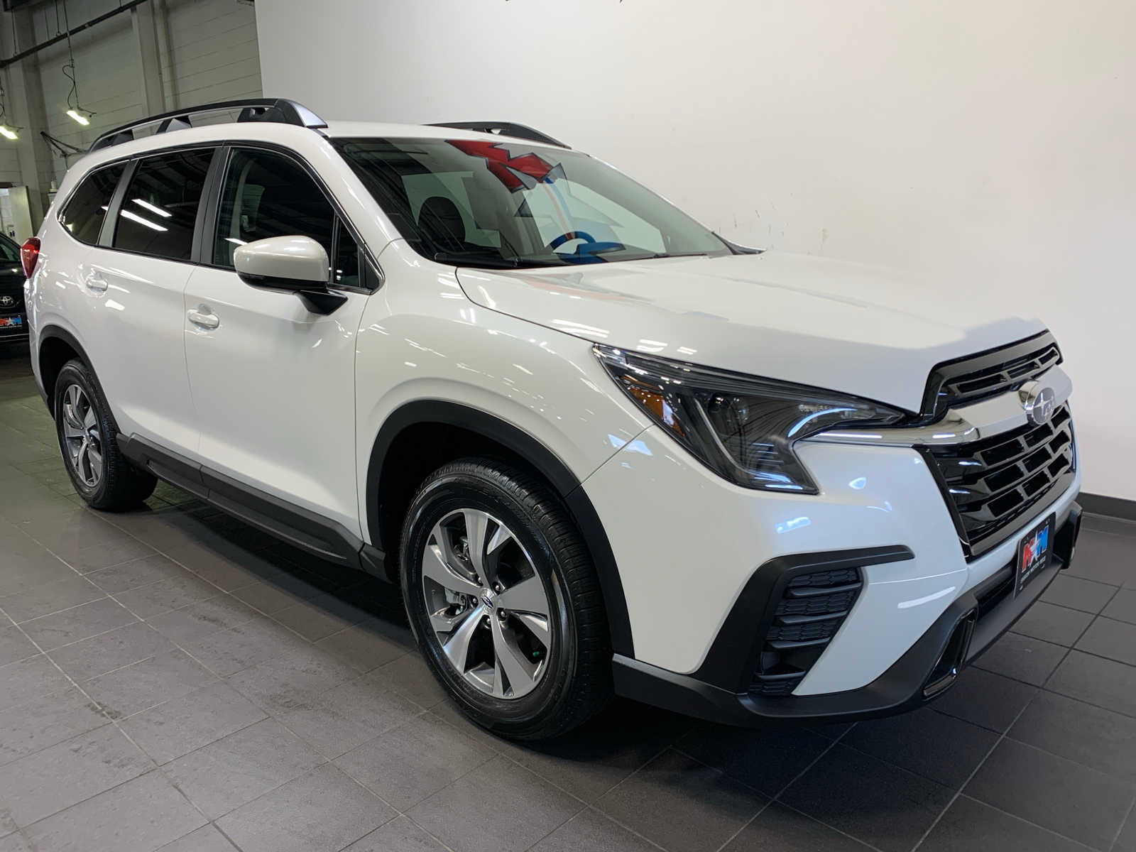 2025 Subaru Ascent Premium photo 2