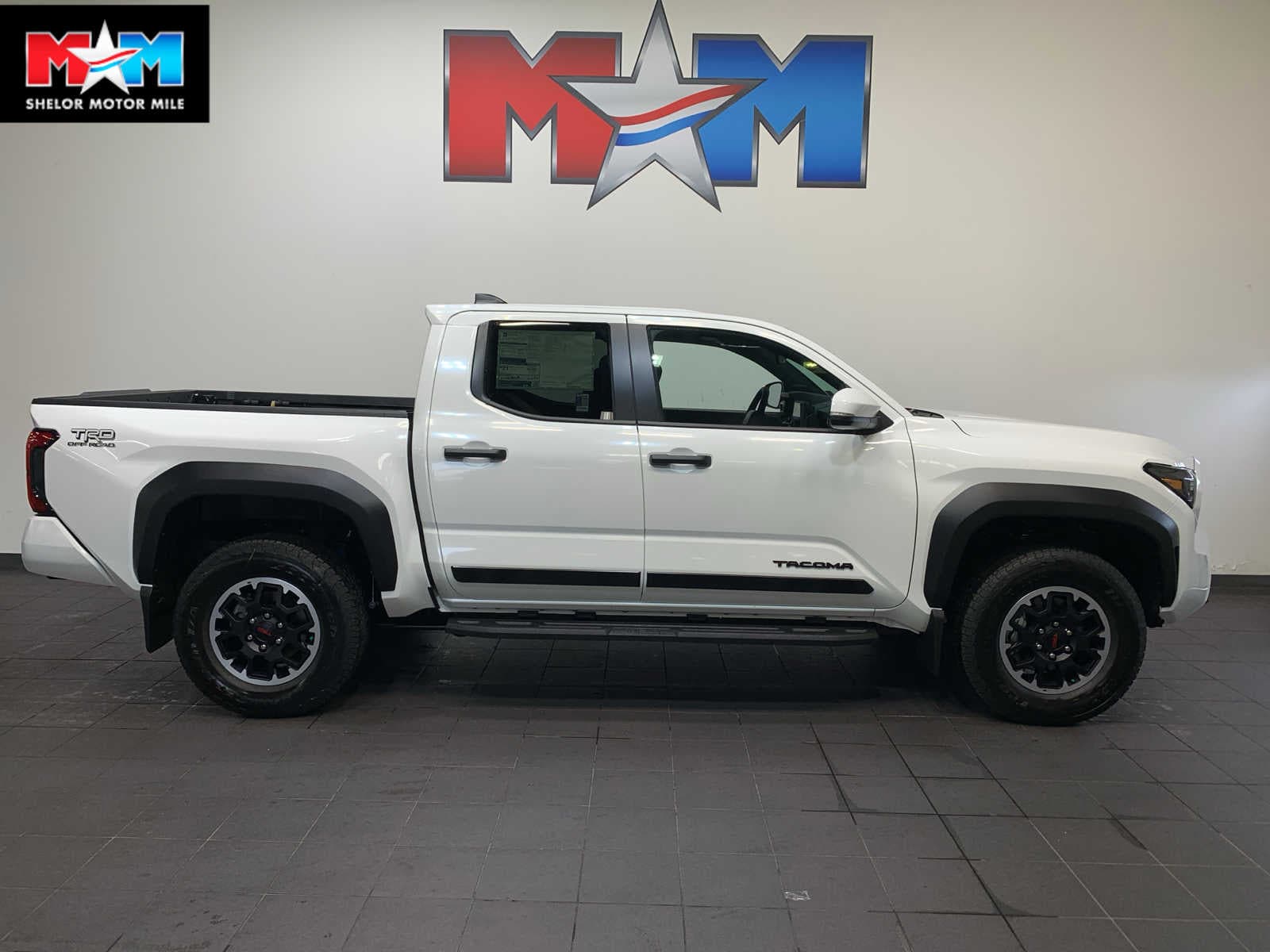 2025 Toyota Tacoma TRD Off Road's photo