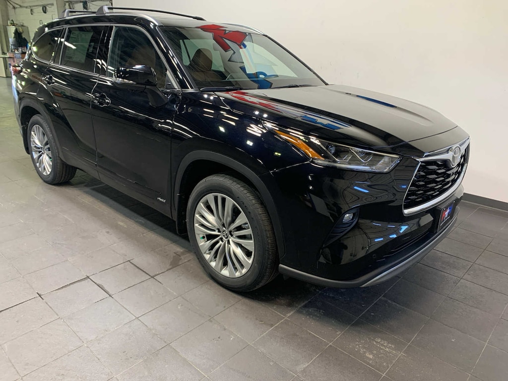 New 2026 Toyota Highlander Hybrid Platinum SUV