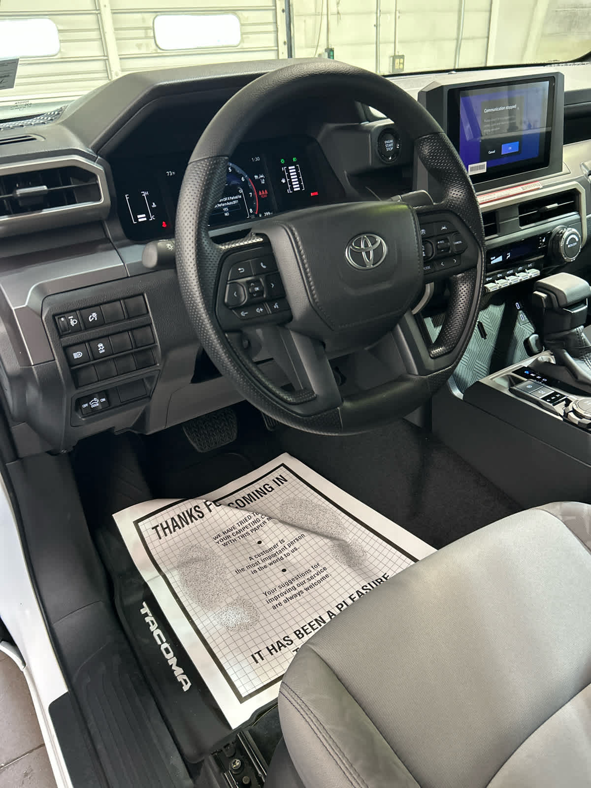 2026 Toyota Tacoma SR5 - Photo 9