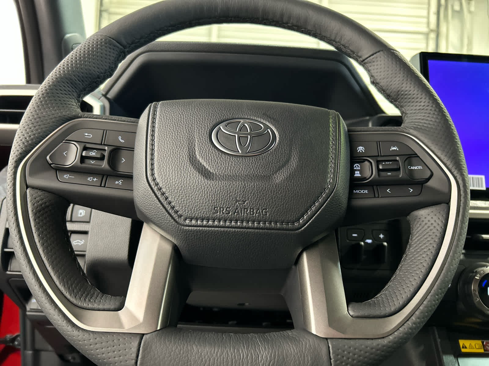 2026 Toyota Tacoma Limited - Photo 8