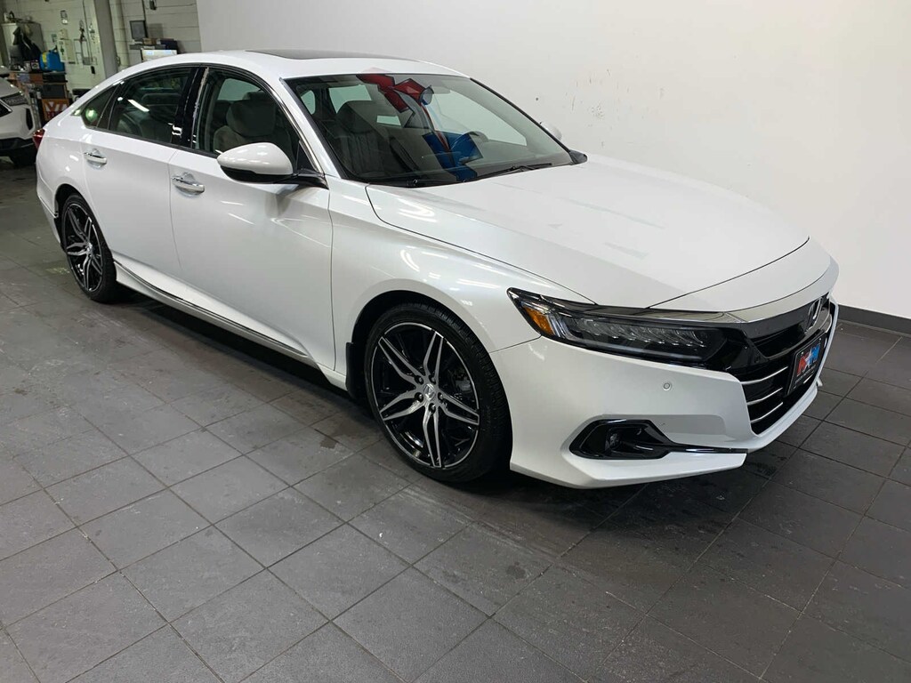 Used 2022 Honda Accord Touring 2.0T Sedan