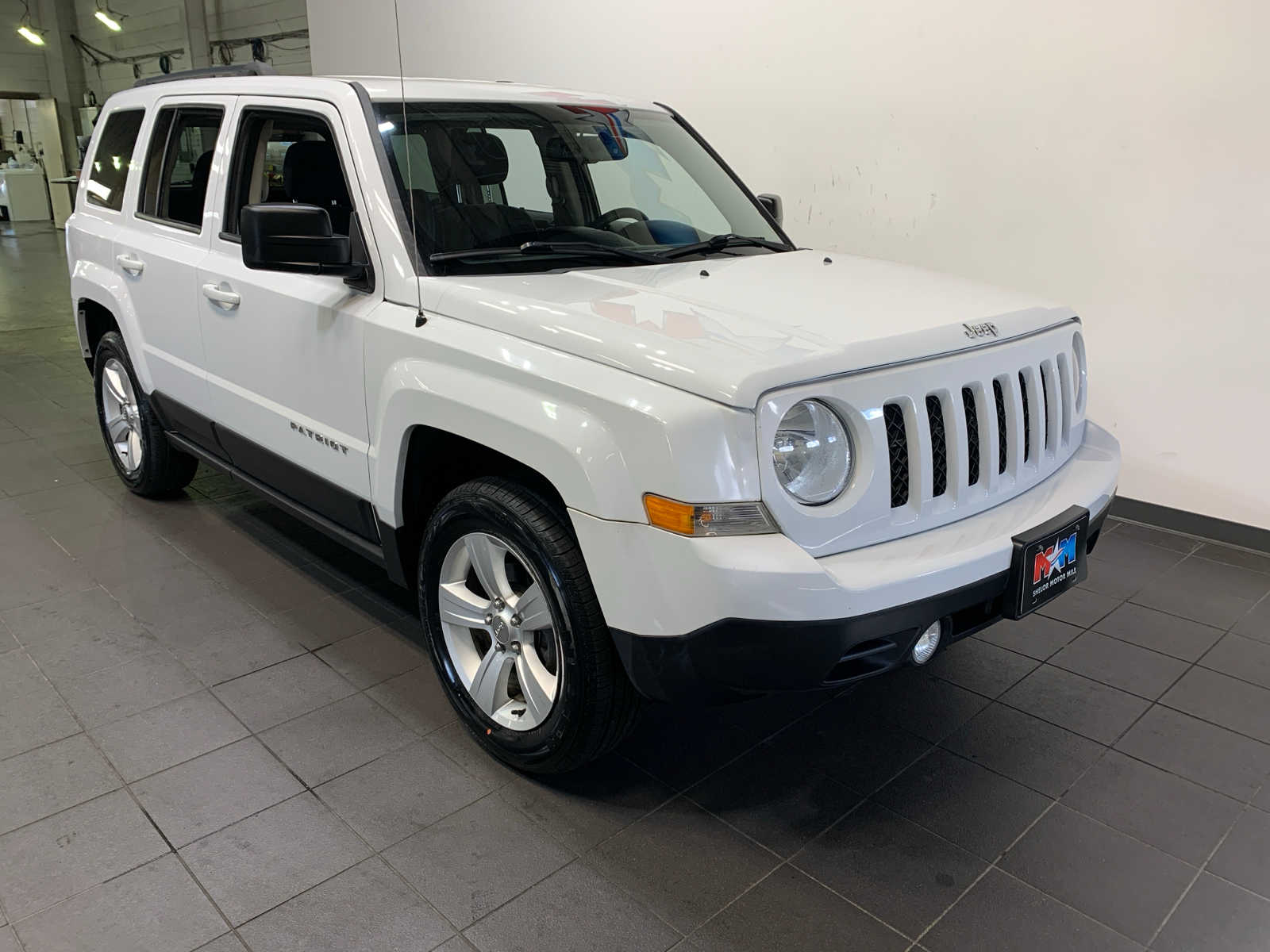 2016 Jeep Patriot Sport photo 2