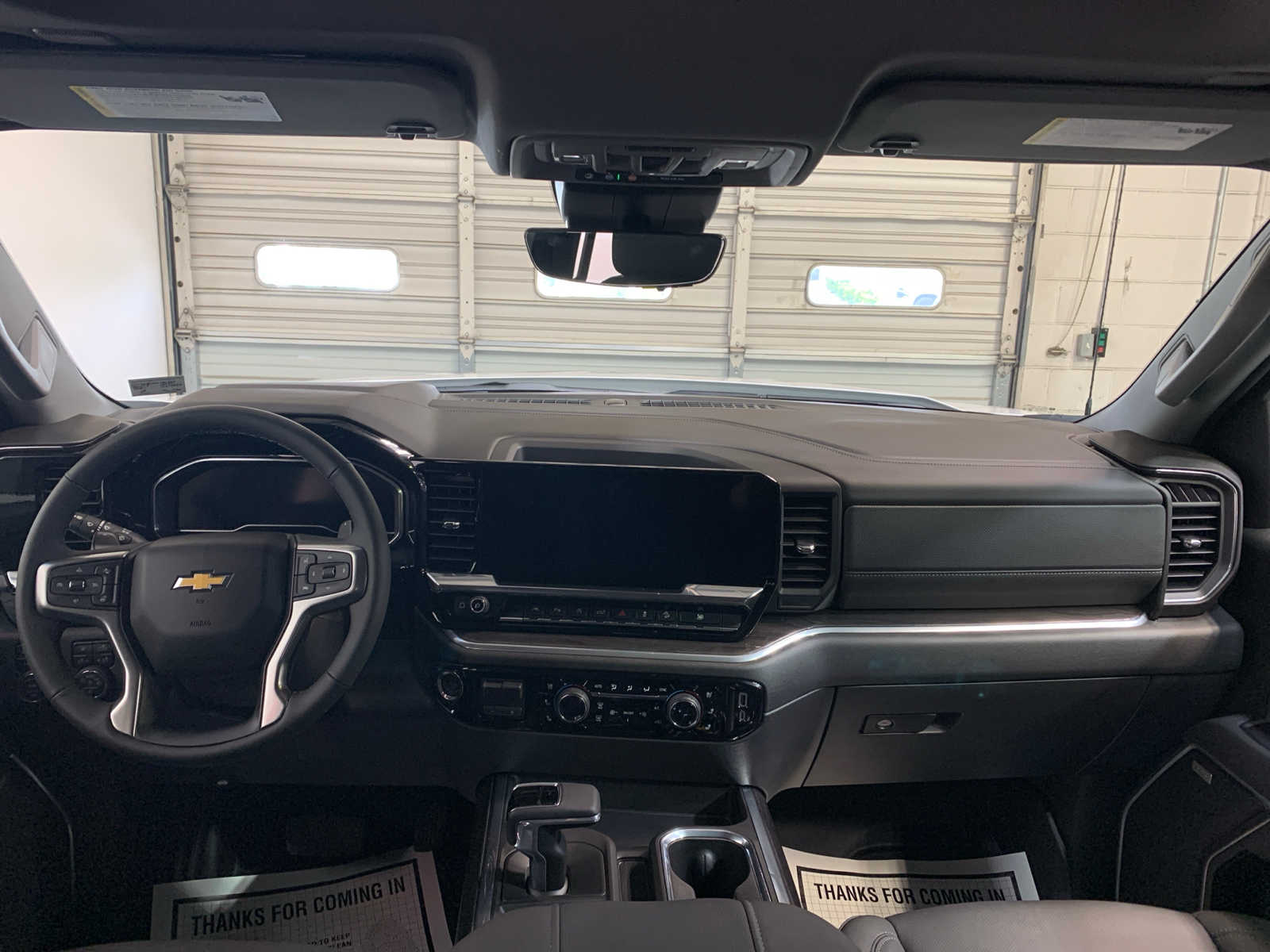 2025 Chevrolet Silverado 1500 LTZ photo 4