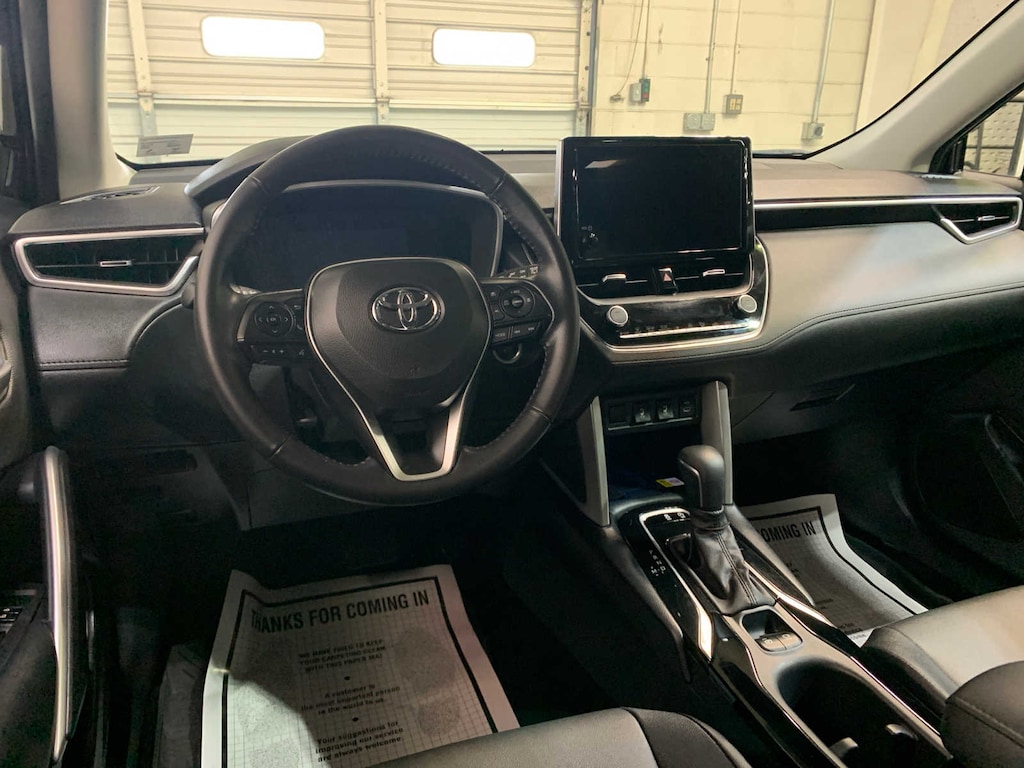 Used 2023 Toyota Corolla Cross XLE SUV