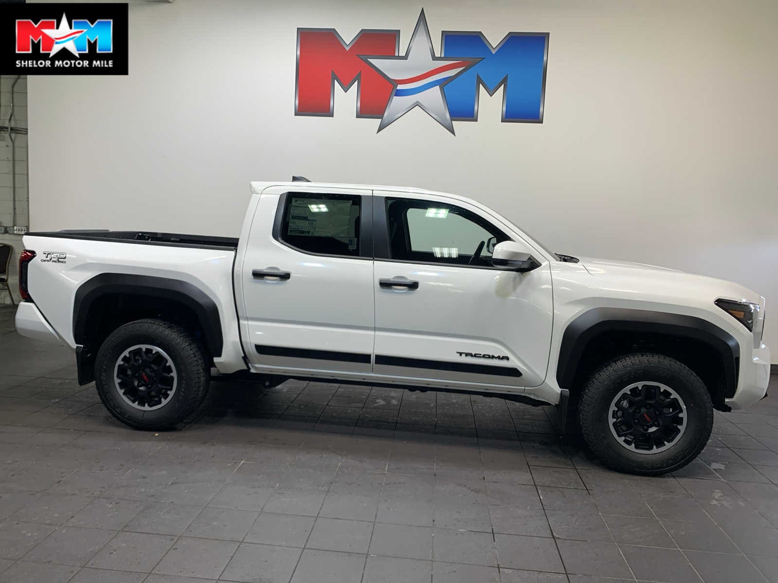 2025 Toyota Tacoma TRD Off Road's photo