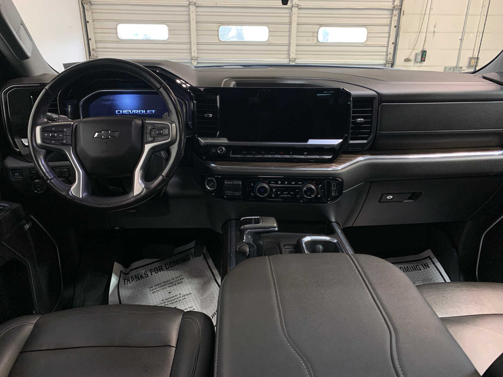 2023 Chevrolet Silverado 1500 RST photo 4