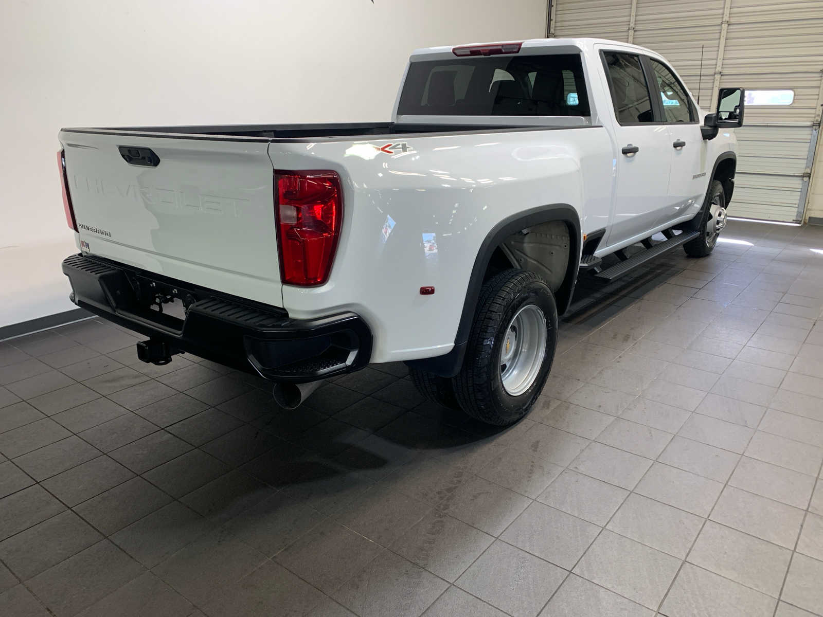 2024 Chevrolet Silverado 3500HD Work Truck photo 3