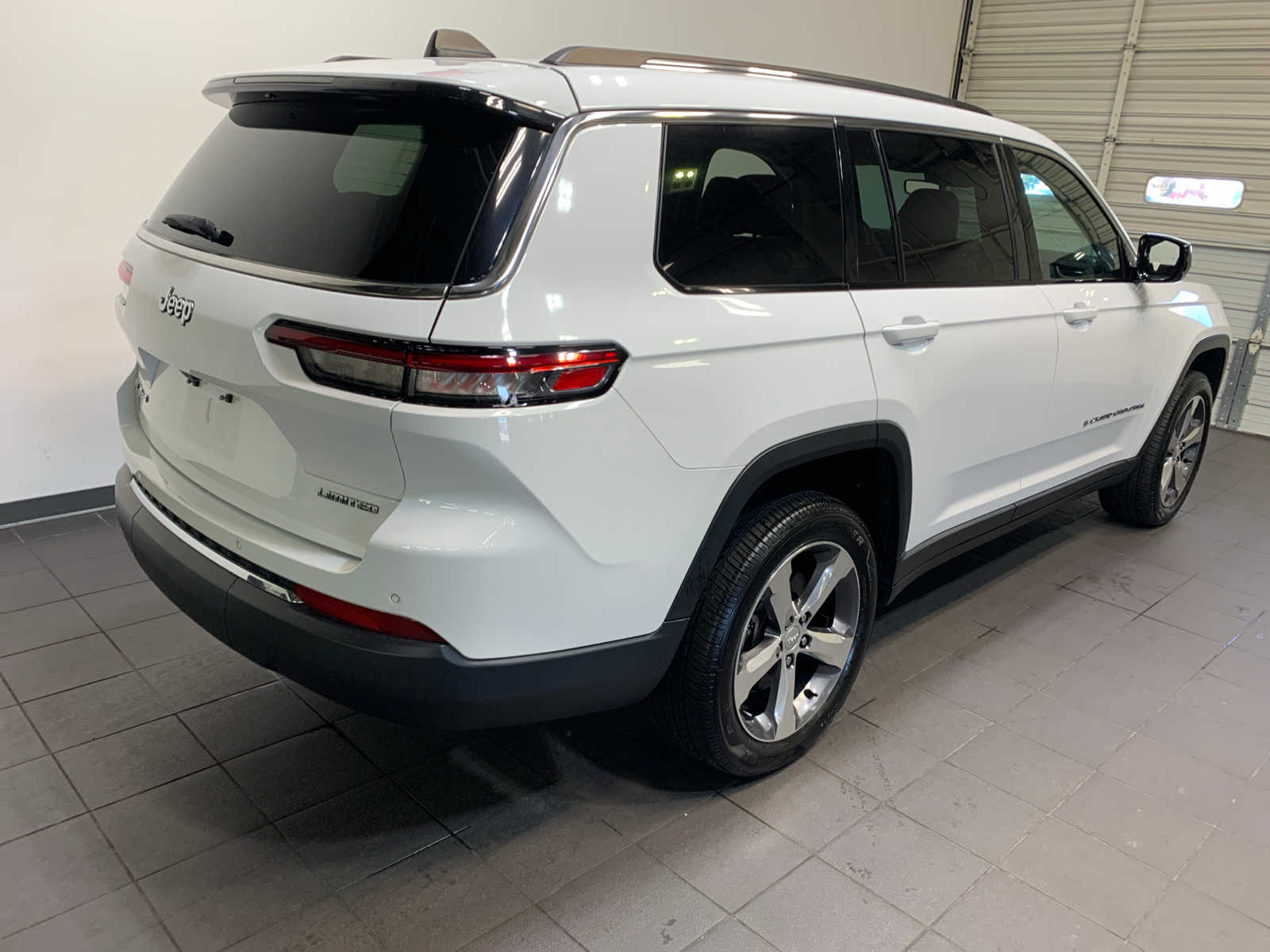 2021 Jeep Grand Cherokee Limited photo 3