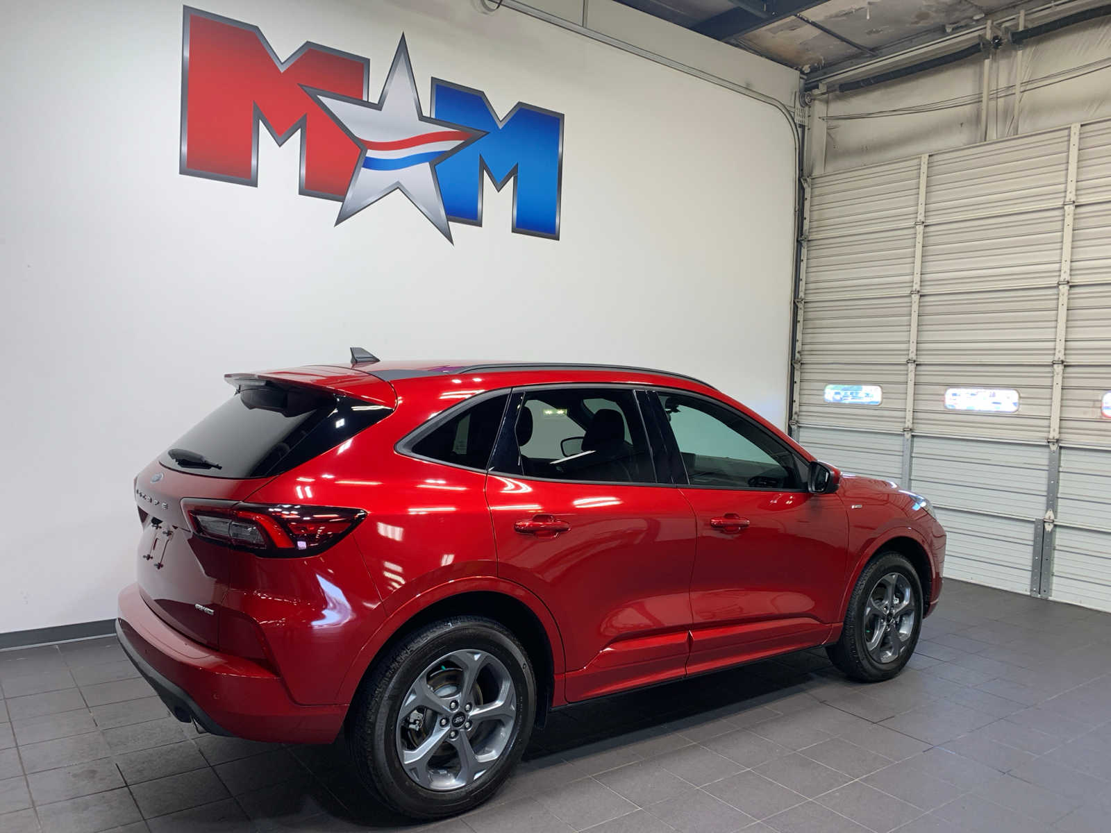 2023 Ford Escape ST-Line Select photo 3