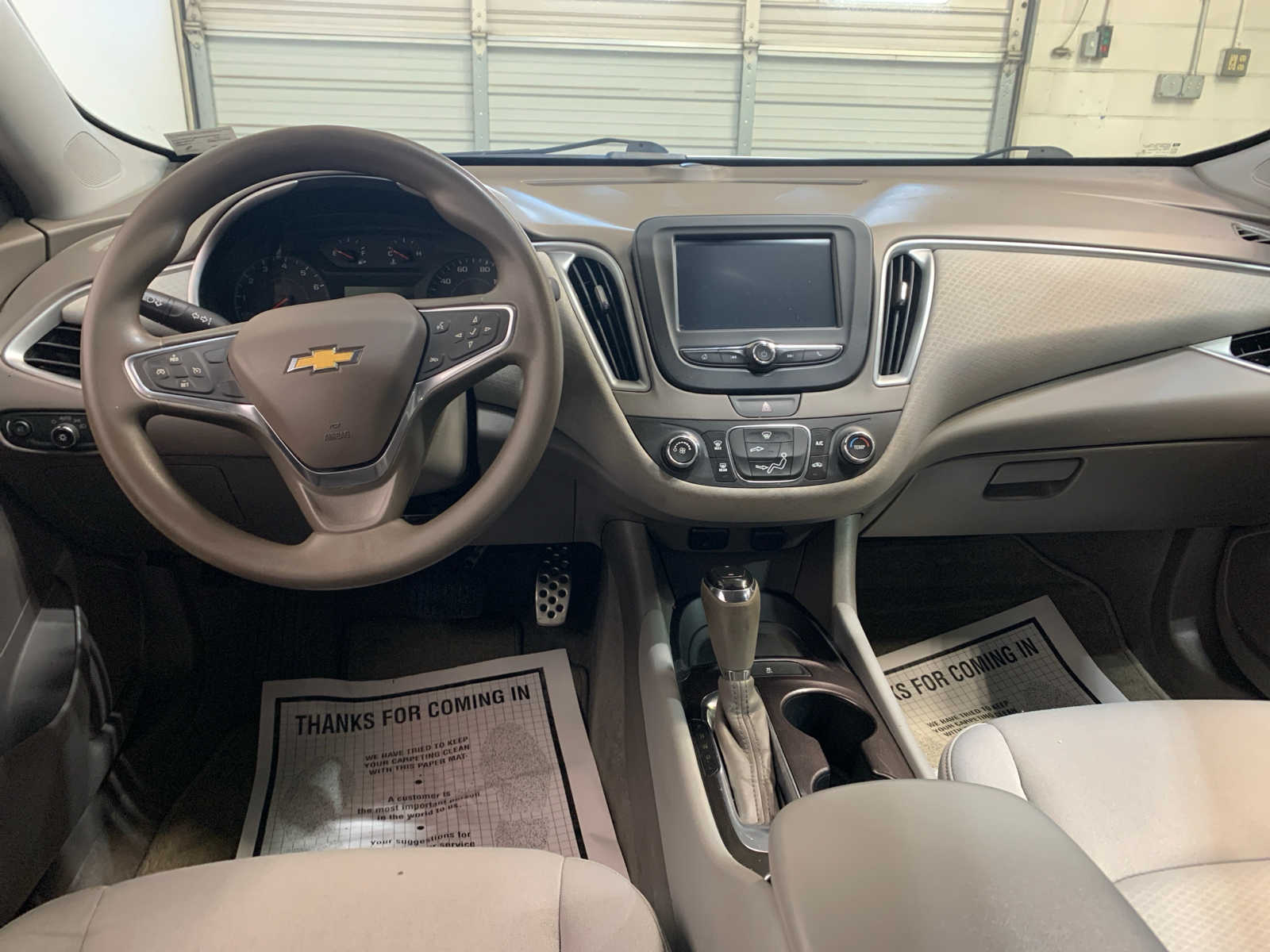 2016 Chevrolet Malibu LS photo 3