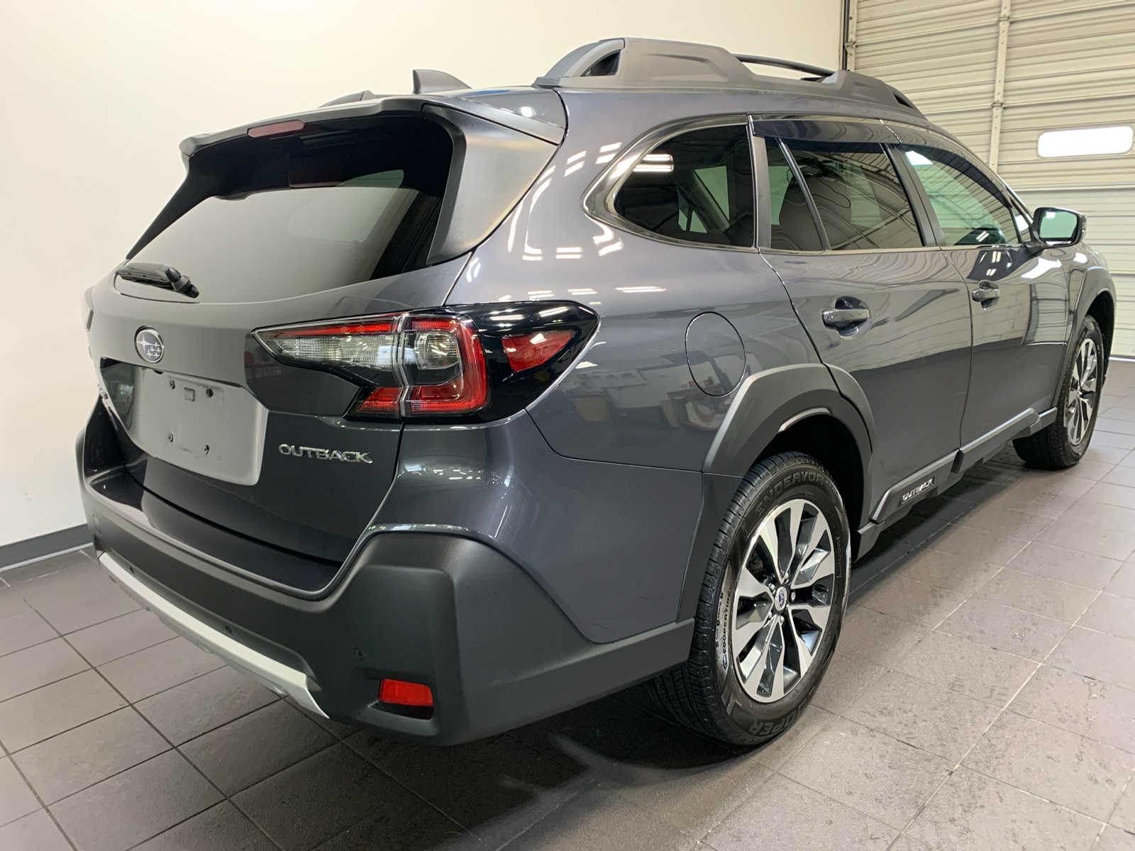 2023 Subaru Outback Limited photo 3