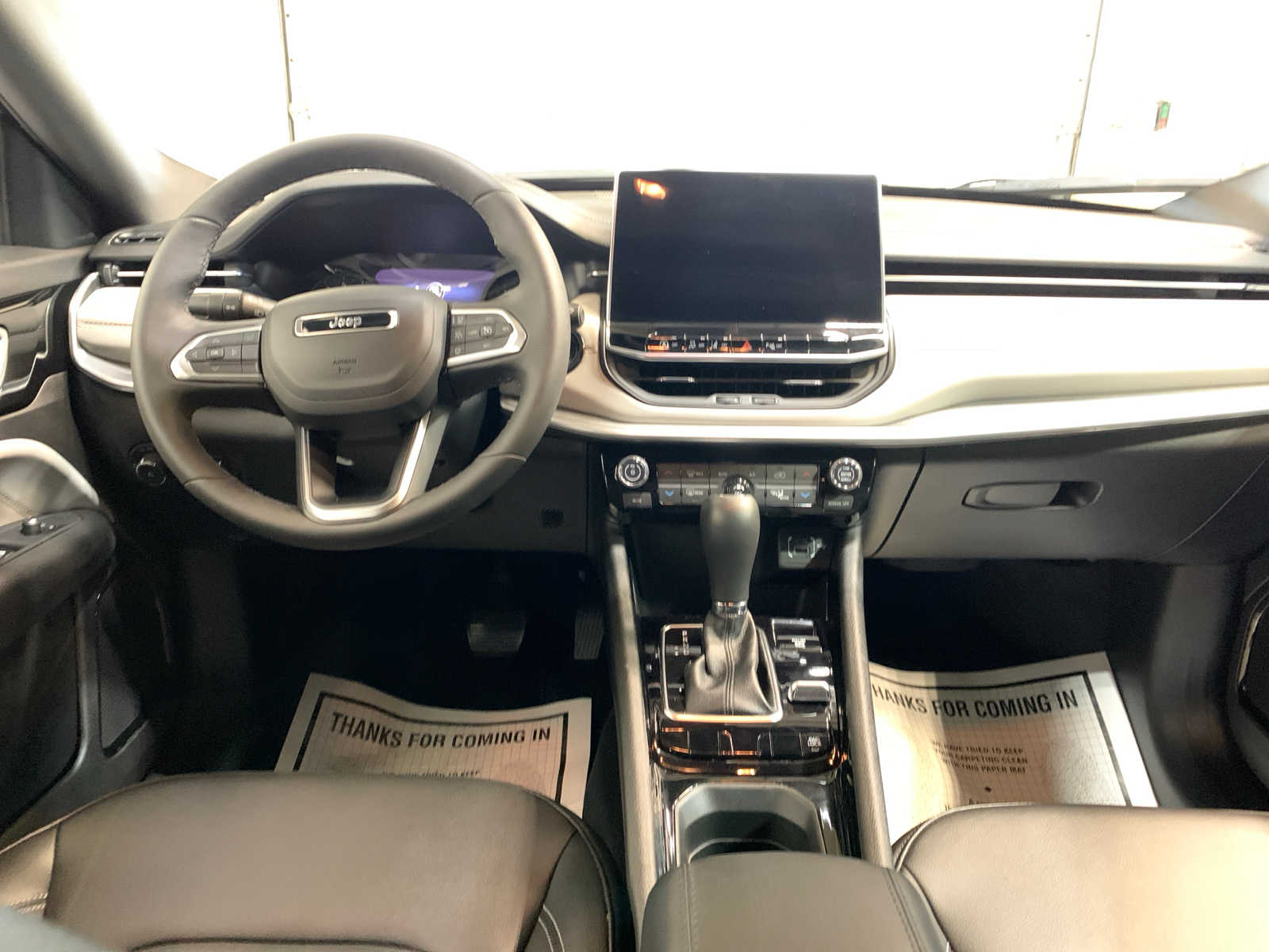 2025 Jeep Compass Limited photo 4