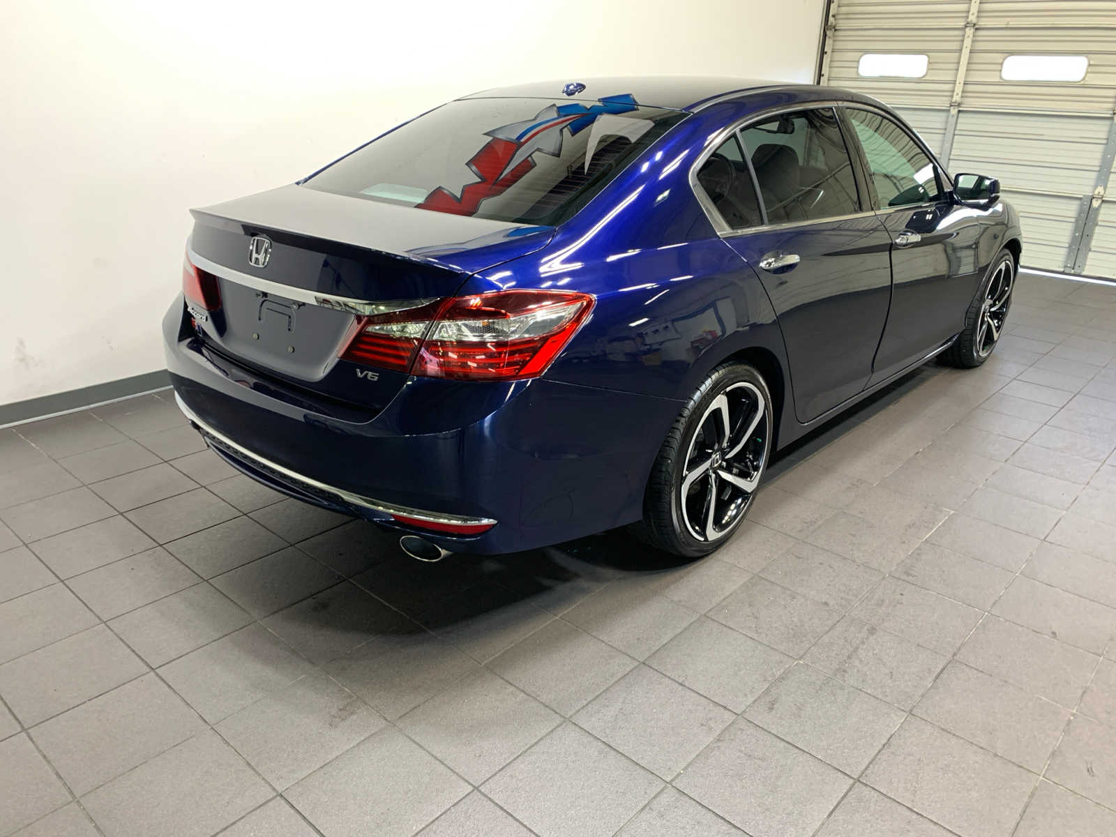 2017 Honda Accord EX-L V6 photo 3