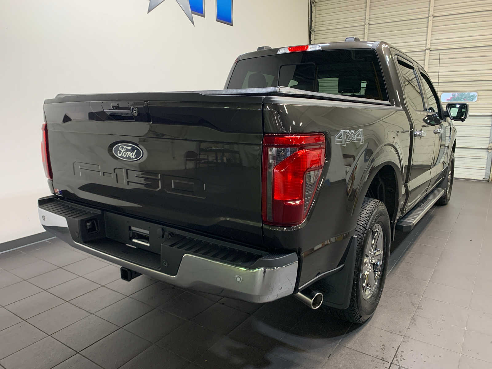 2024 Ford F-150 XLT photo 3