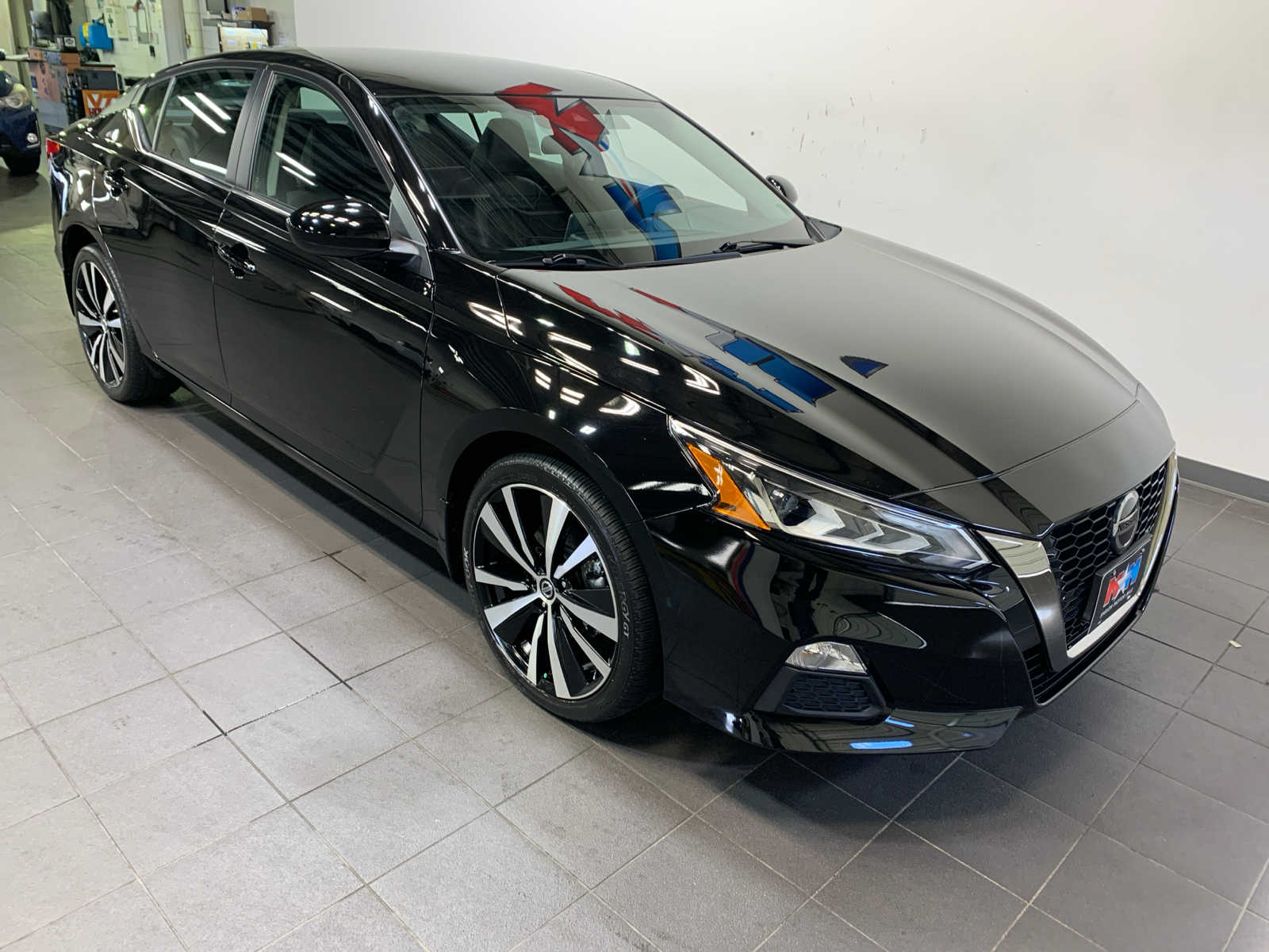 2022 Nissan Altima 2.5 SR photo 2