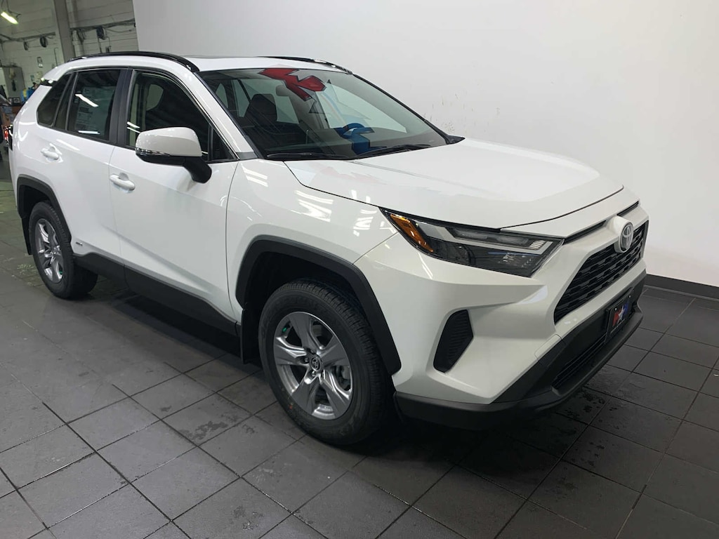 New 2025 Toyota RAV4 Hybrid XLE SUV