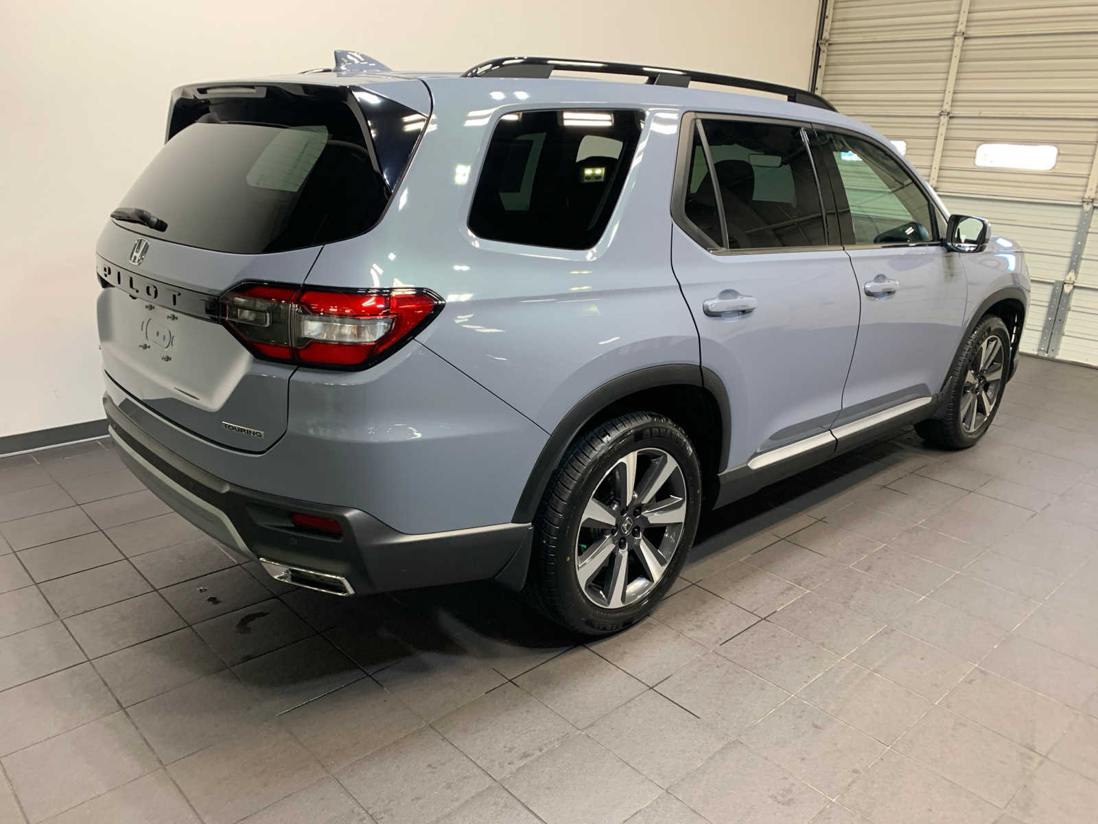 2024 Honda Pilot Touring photo 3