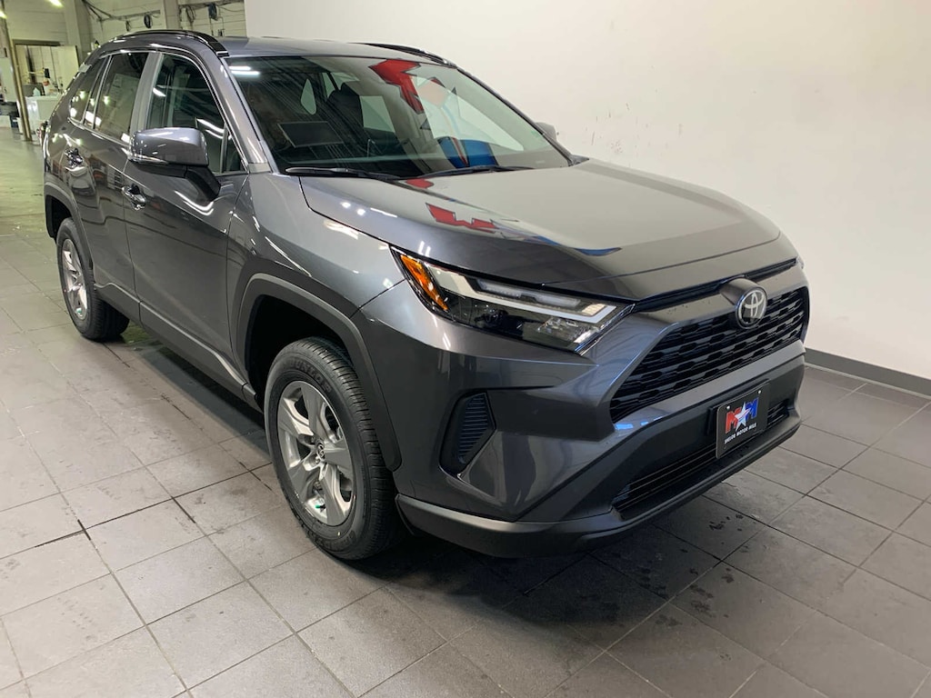 New 2025 Toyota RAV4 XLE SUV