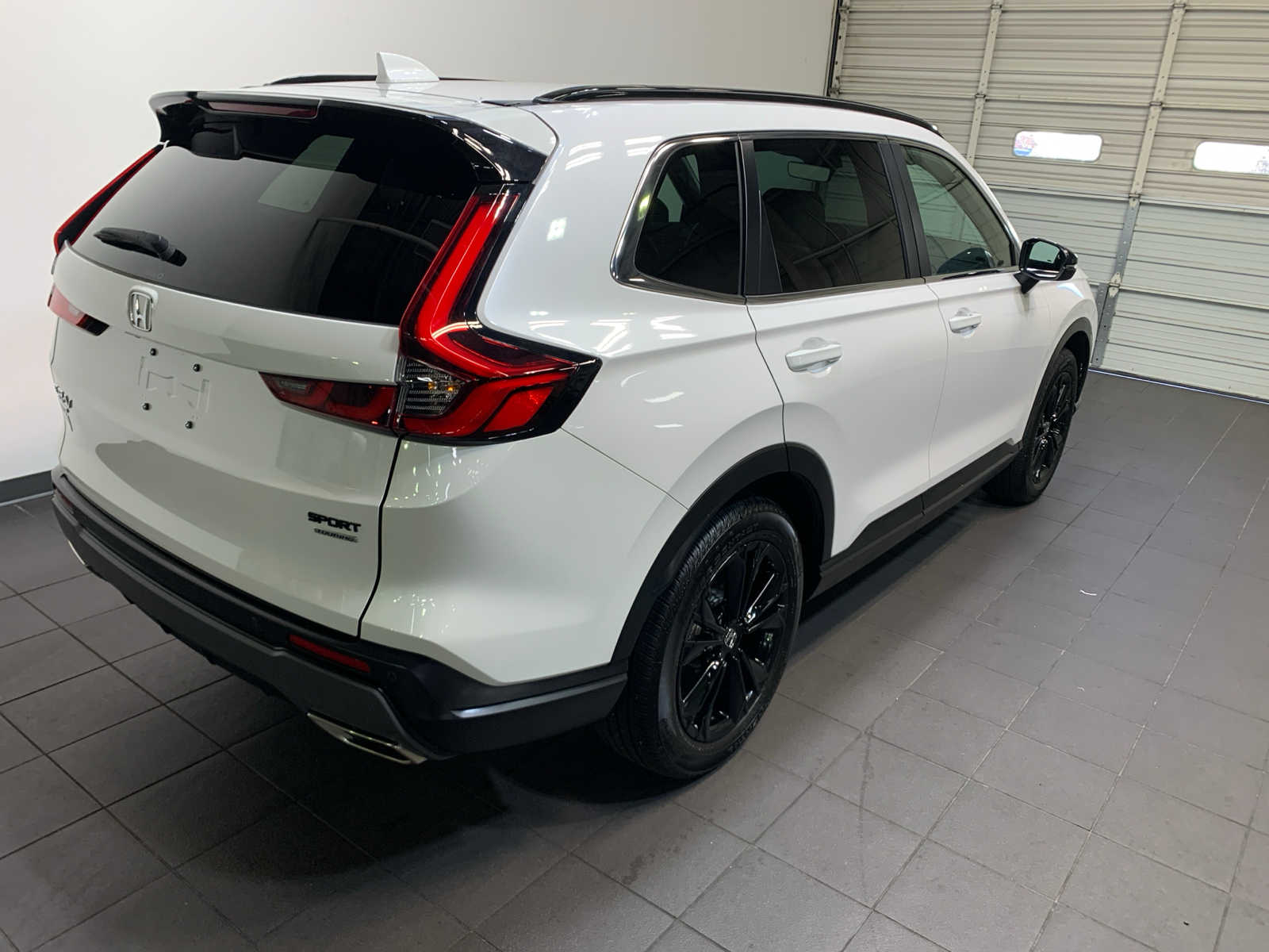 2025 Honda CR-V Hybrid Sport Touring photo 3