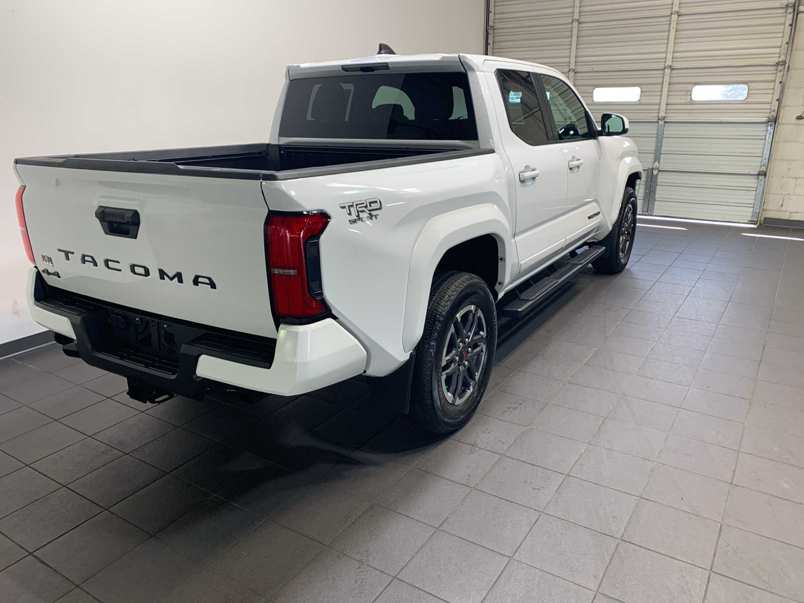 2024 Toyota Tacoma TRD Sport Double Cab photo 3