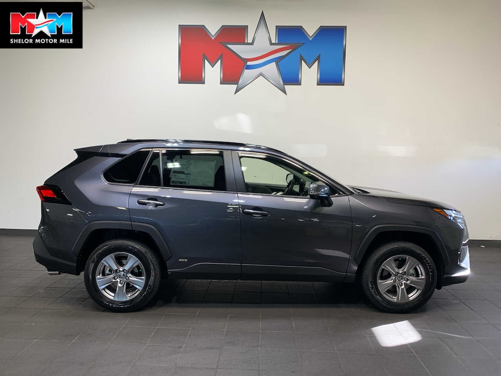 New 2025 Toyota RAV4 Hybrid XLE SUV