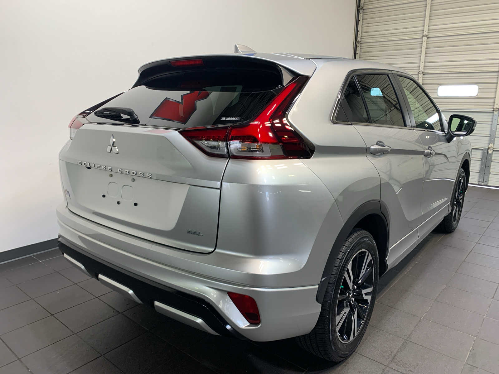 2024 Mitsubishi Eclipse Cross SEL photo 3