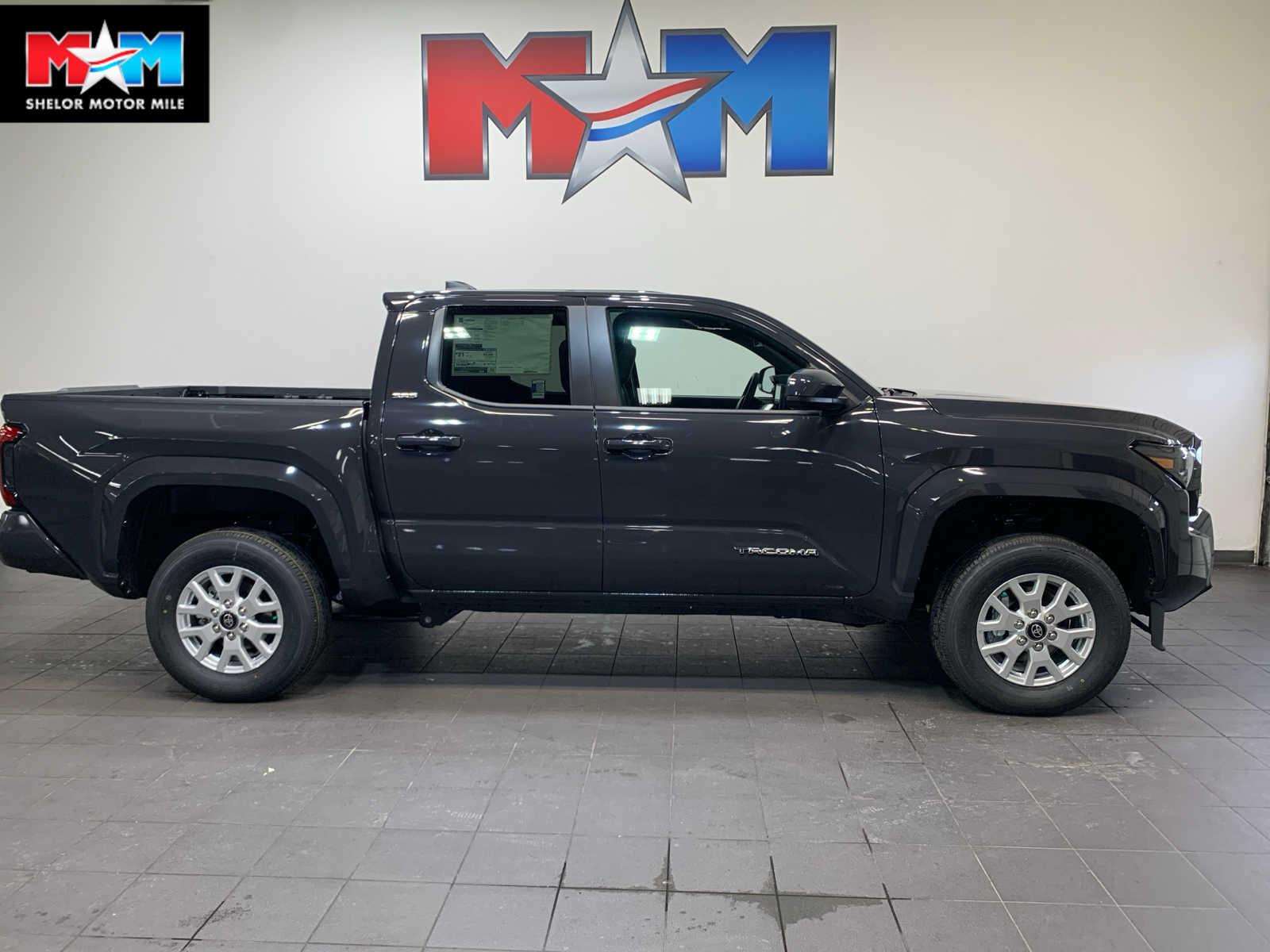 2026 Toyota Tacoma SR5's photo