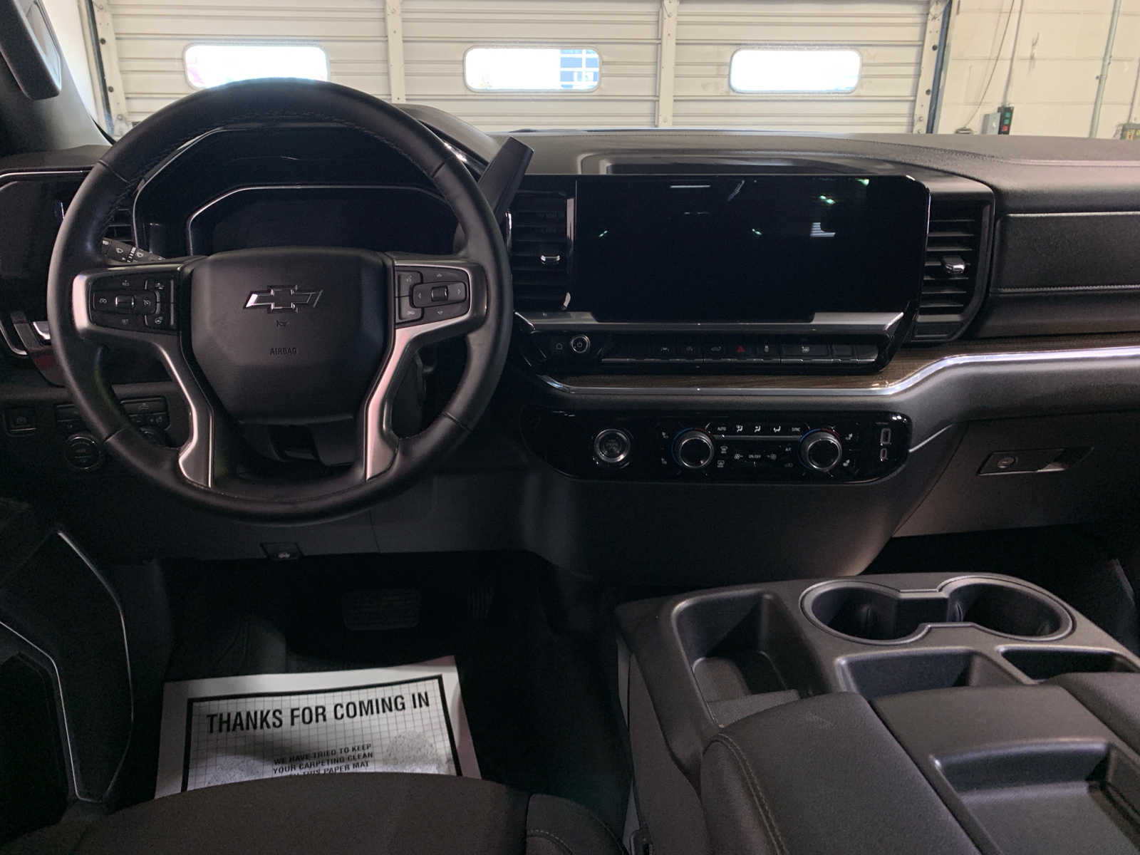 2024 Chevrolet Silverado 1500 RST photo 4